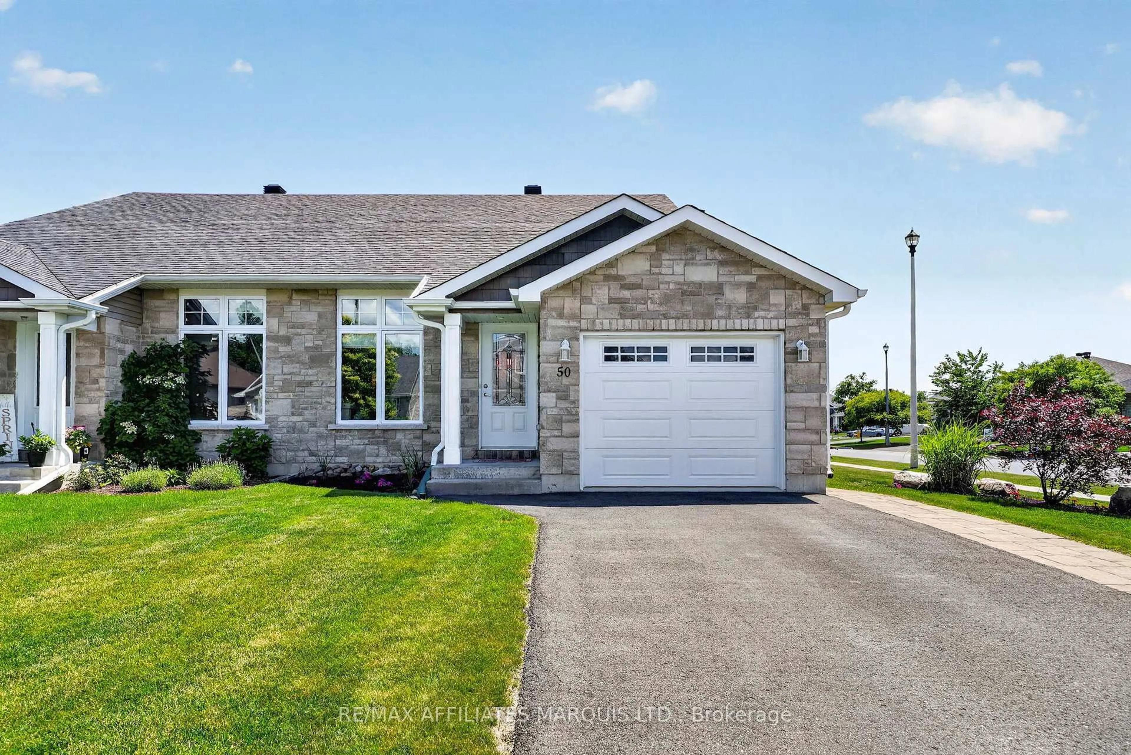 Unknown for 50 Cameron Cres, Cornwall Ontario K6K 0B7