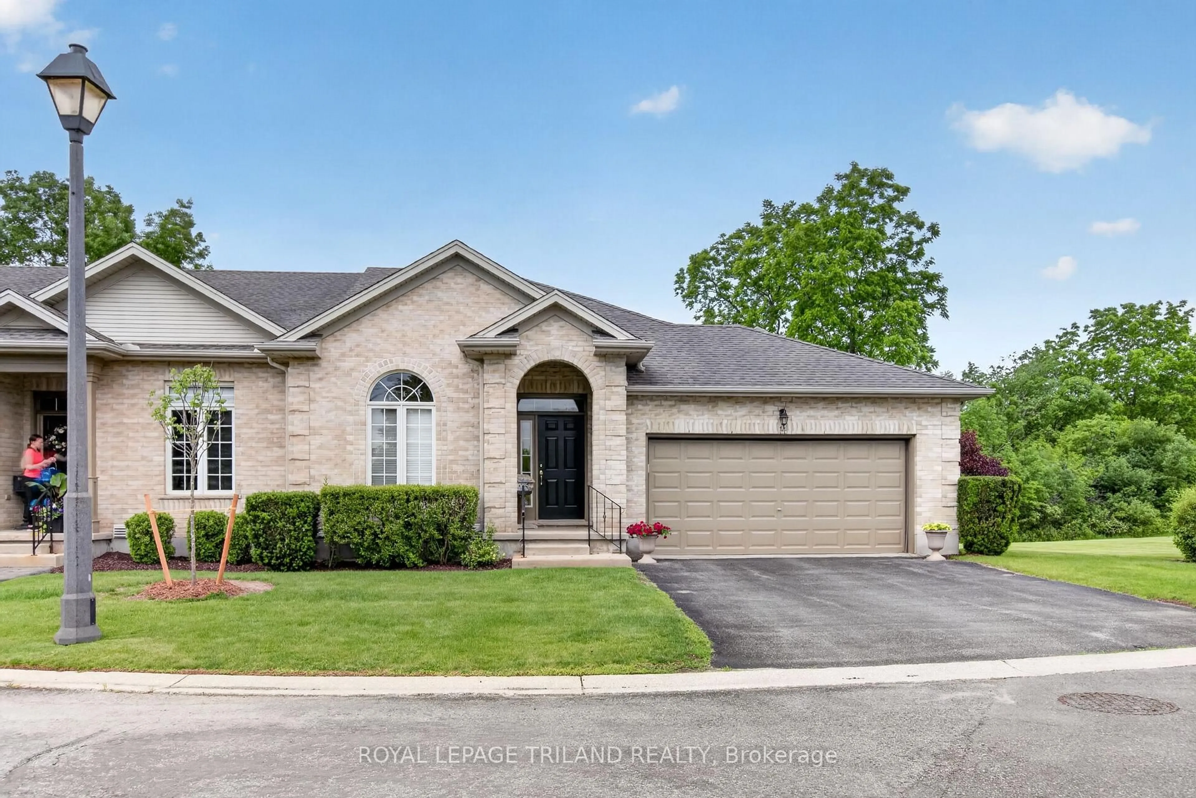 Home with brick exterior material, street for 87 Donker Dr #14, St. Thomas Ontario N5P 4L2