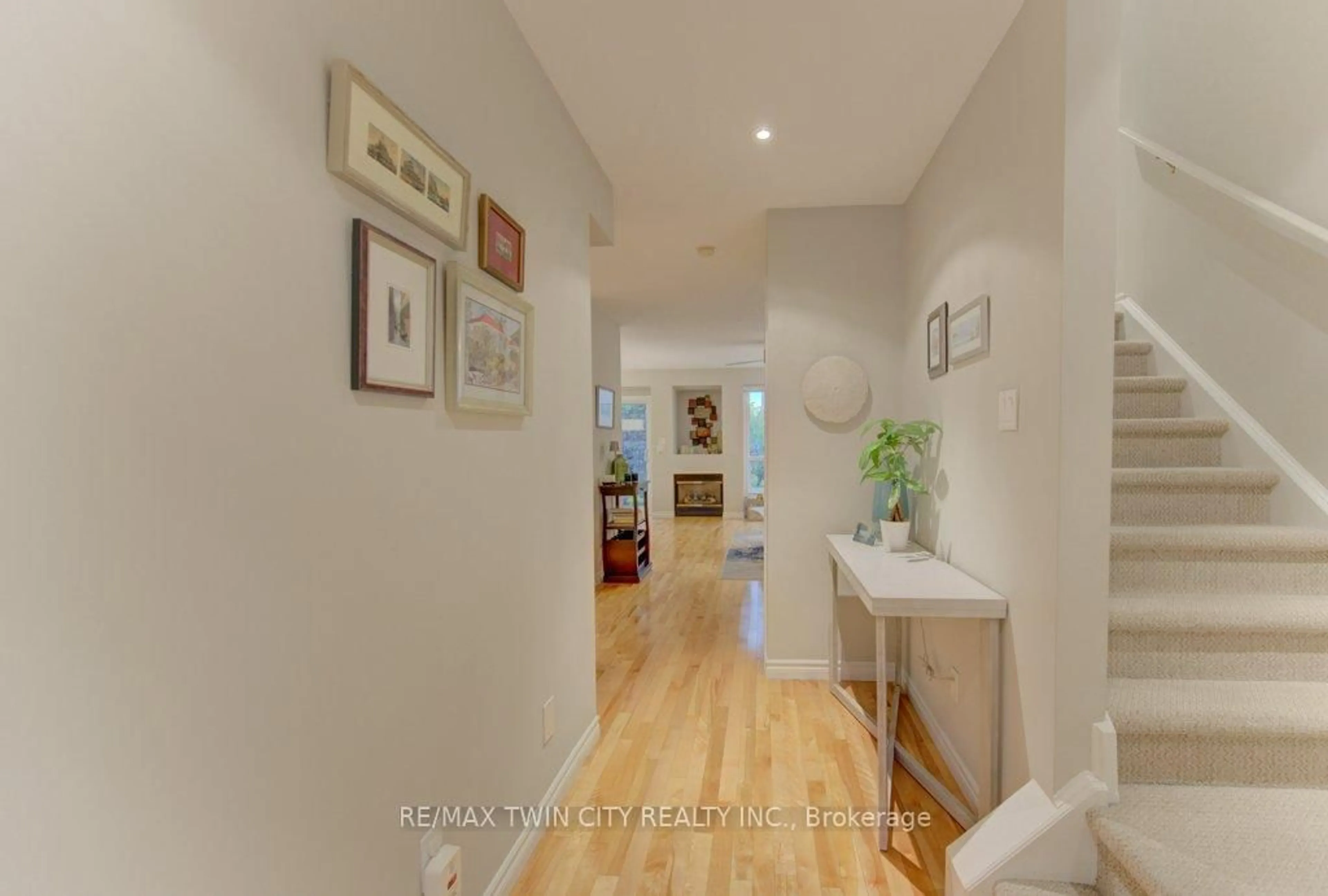 Indoor entryway for 69 Troy St, Kitchener Ontario N2H 1L9