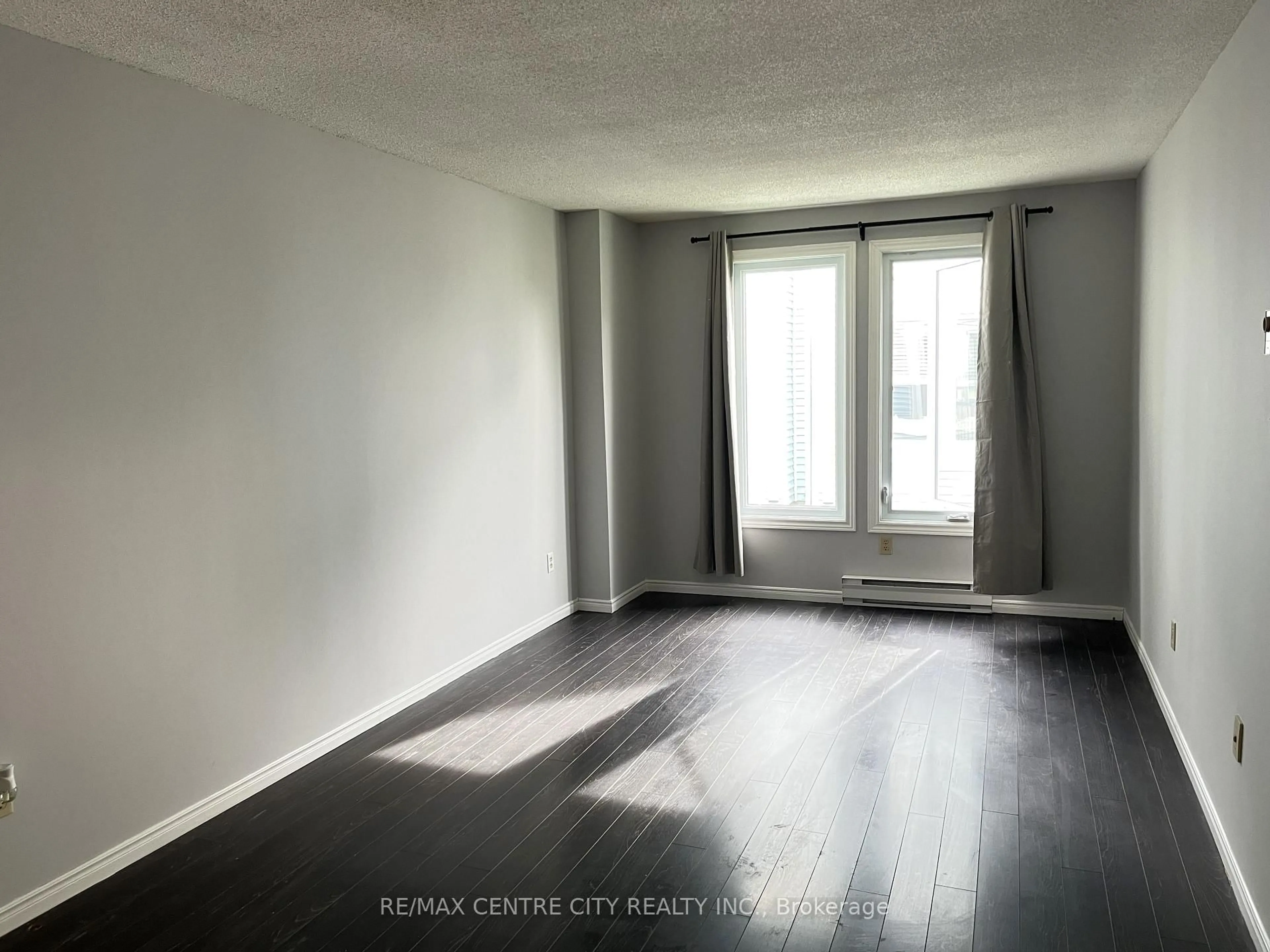 A pic of a room for 3 Brantwood Park Rd #Unit C, Brantford Ontario N3P 1Y3