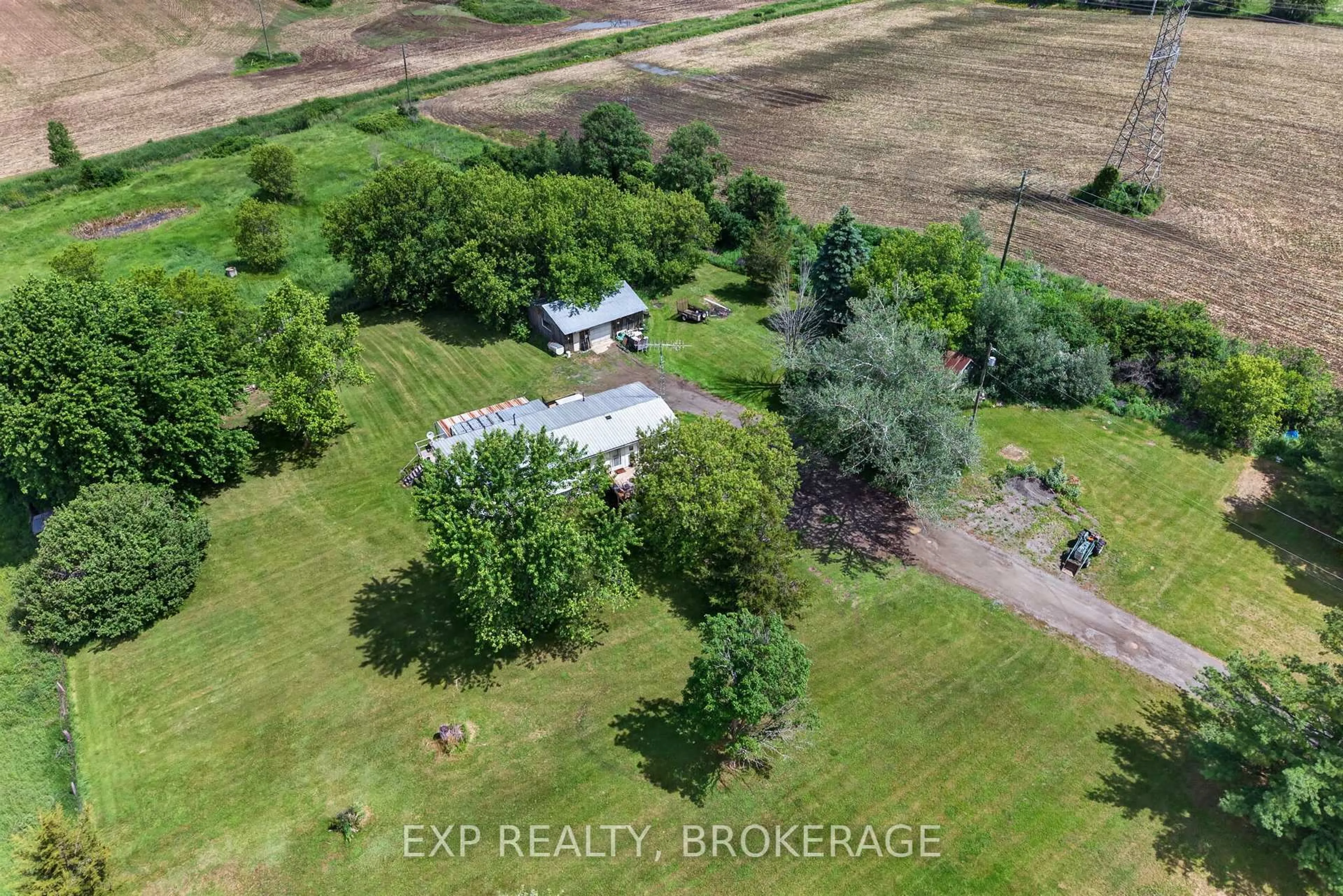 A pic from outside/outdoor area/front of a property/back of a property/a pic from drone, building for 241 Woodcock St, Greater Napanee Ontario K7R 3L1