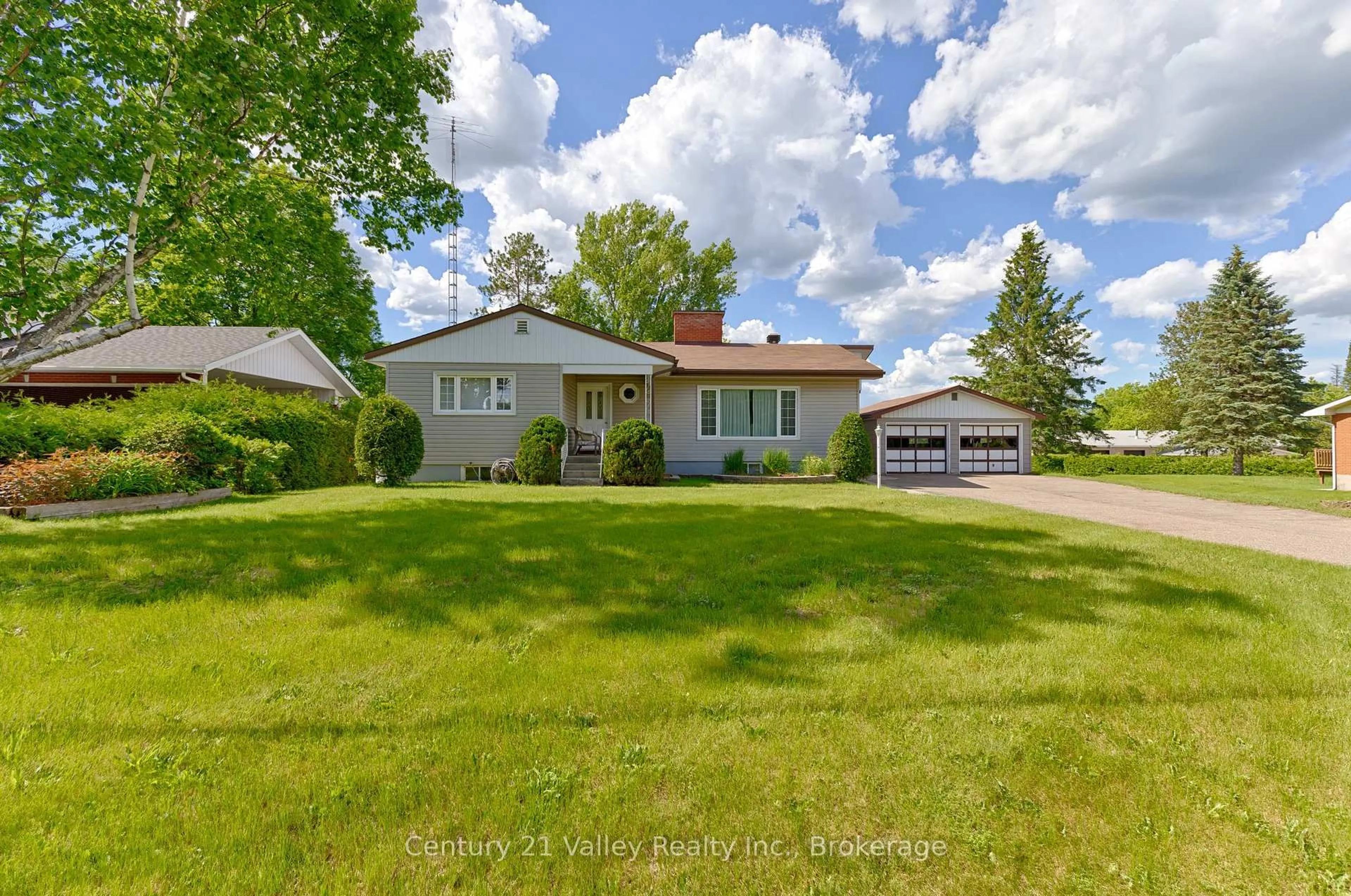 A pic from outside/outdoor area/front of a property/back of a property/a pic from drone, street for 32 Foymount Rd, Eganville Ontario K0J 1T0