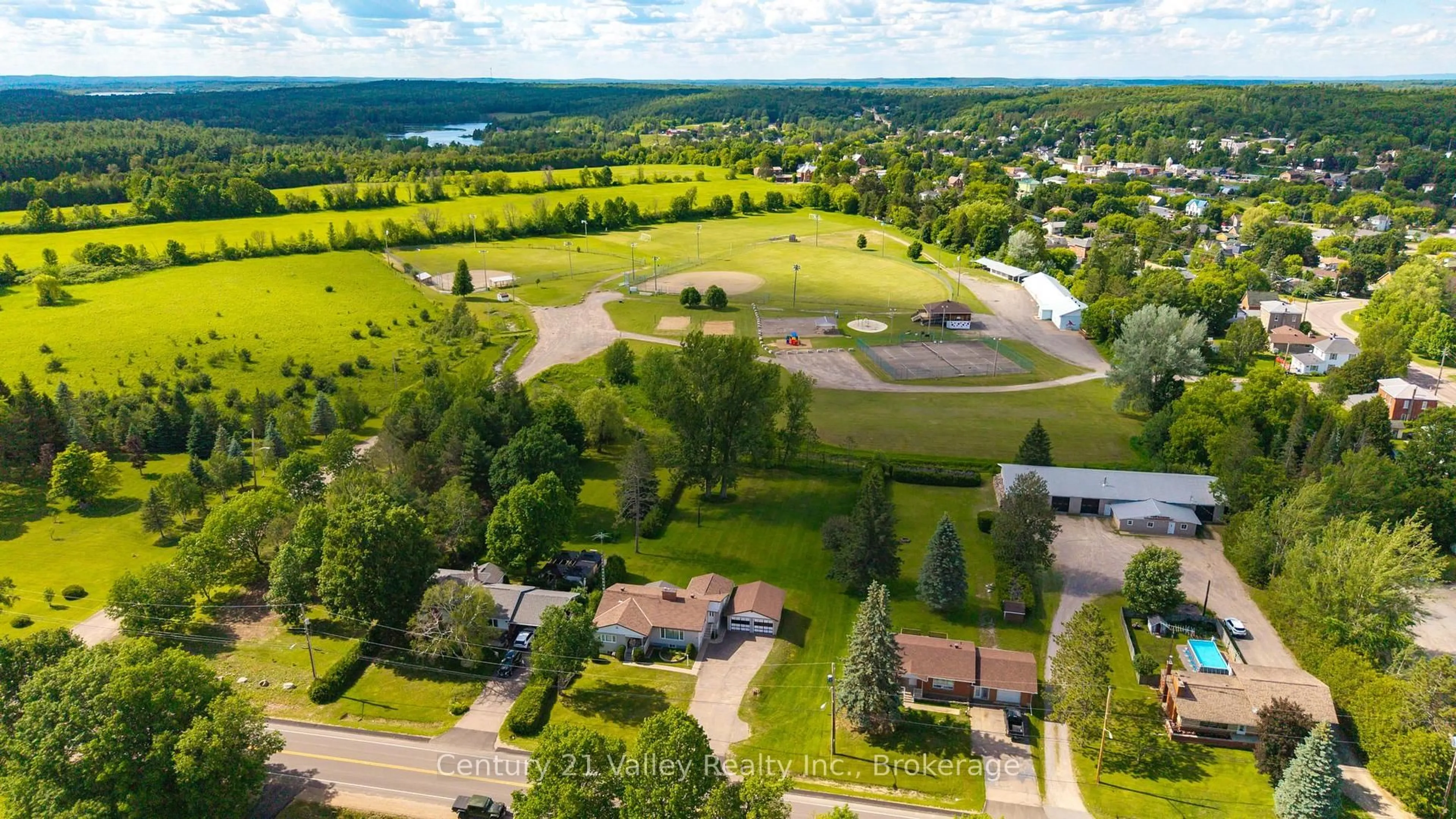 A pic from outside/outdoor area/front of a property/back of a property/a pic from drone, unknown for 32 Foymount Rd, Eganville Ontario K0J 1T0