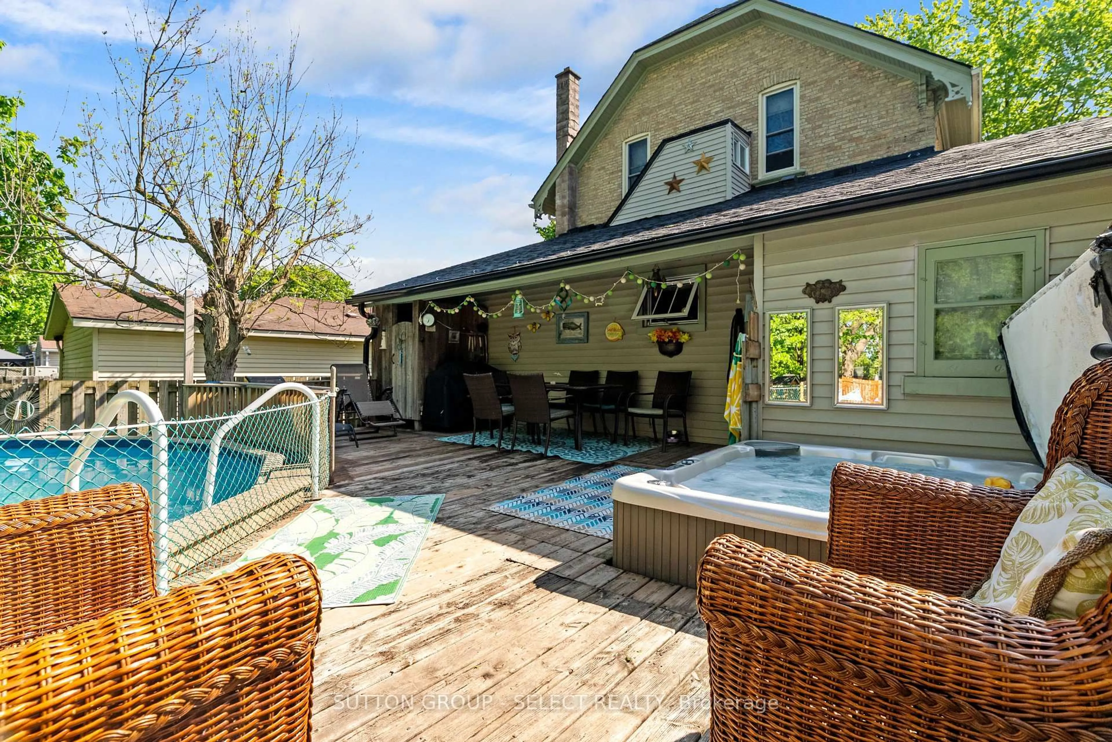 Patio, water/lake/river/ocean view for 365 William St, South Huron Ontario N0M 1S2