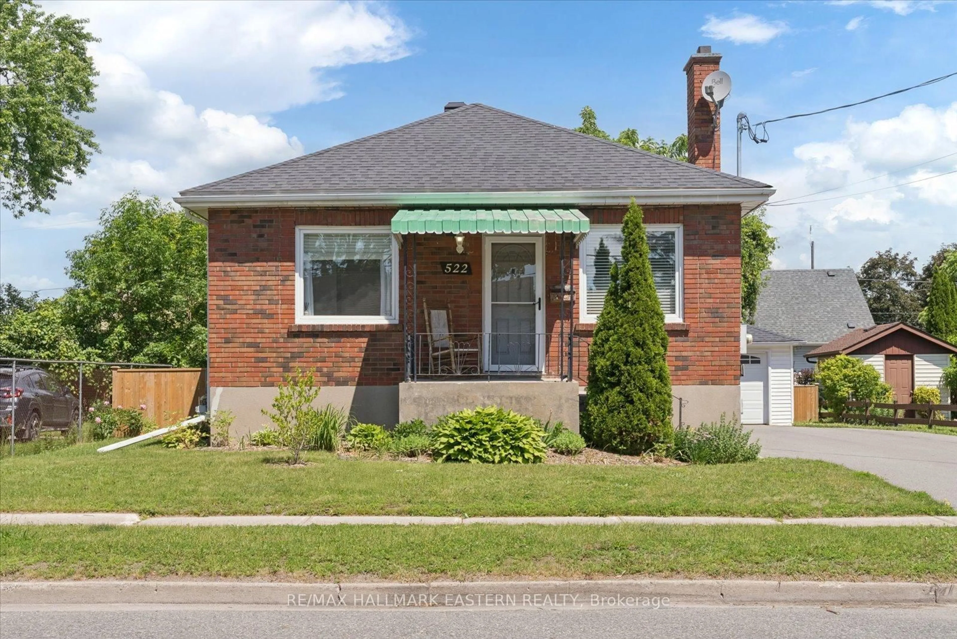Home with brick exterior material, street for 522 King George St, Peterborough Ontario K9J 1S4