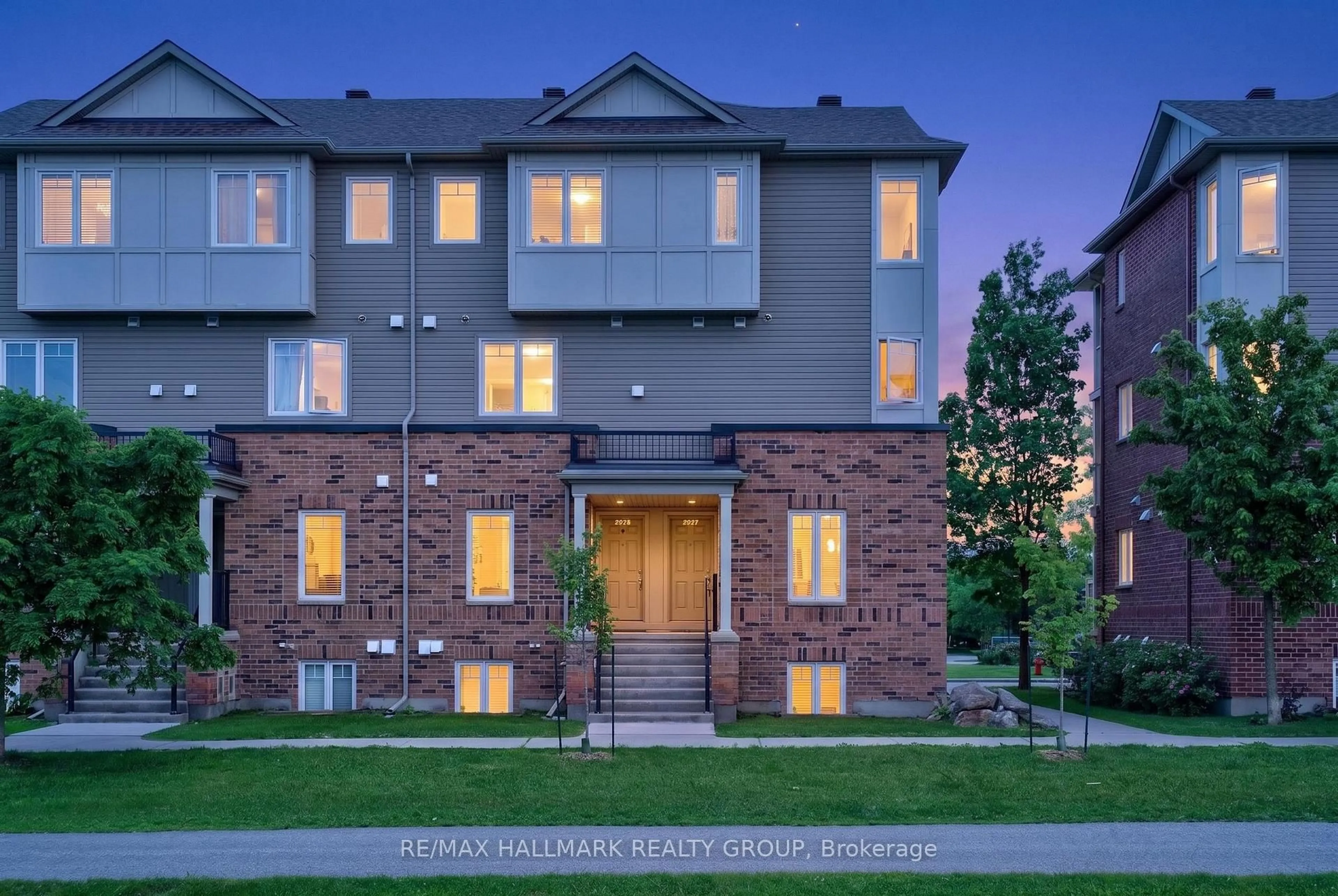 Home with brick exterior material, unknown for 2591 Longfields Dr #26, Ottawa Ontario K2J 2L7