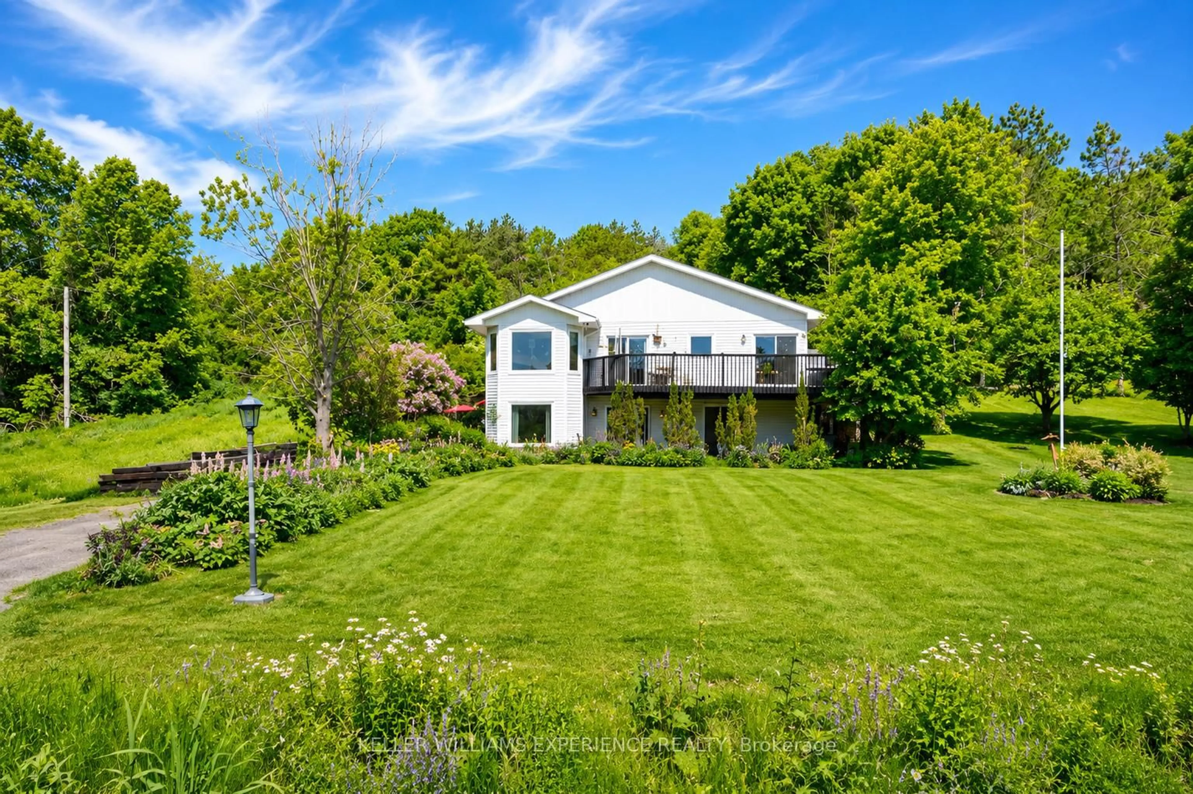 A pic from outside/outdoor area/front of a property/back of a property/a pic from drone, unknown for 203 Santas Village Rd, Bracebridge Ontario P1L 1W8