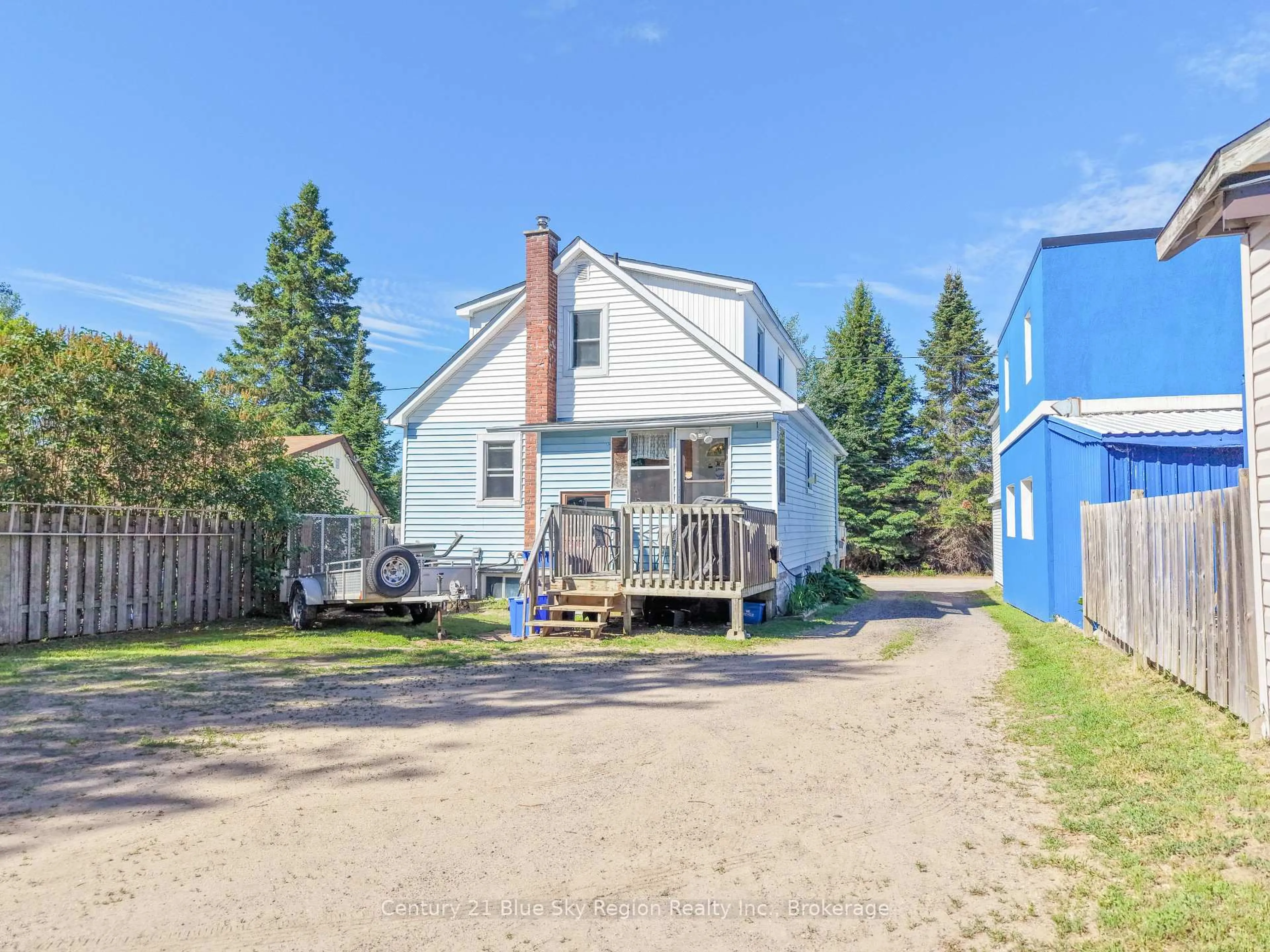 Unknown for 712 Winters St, North Bay Ontario P1B 1S7