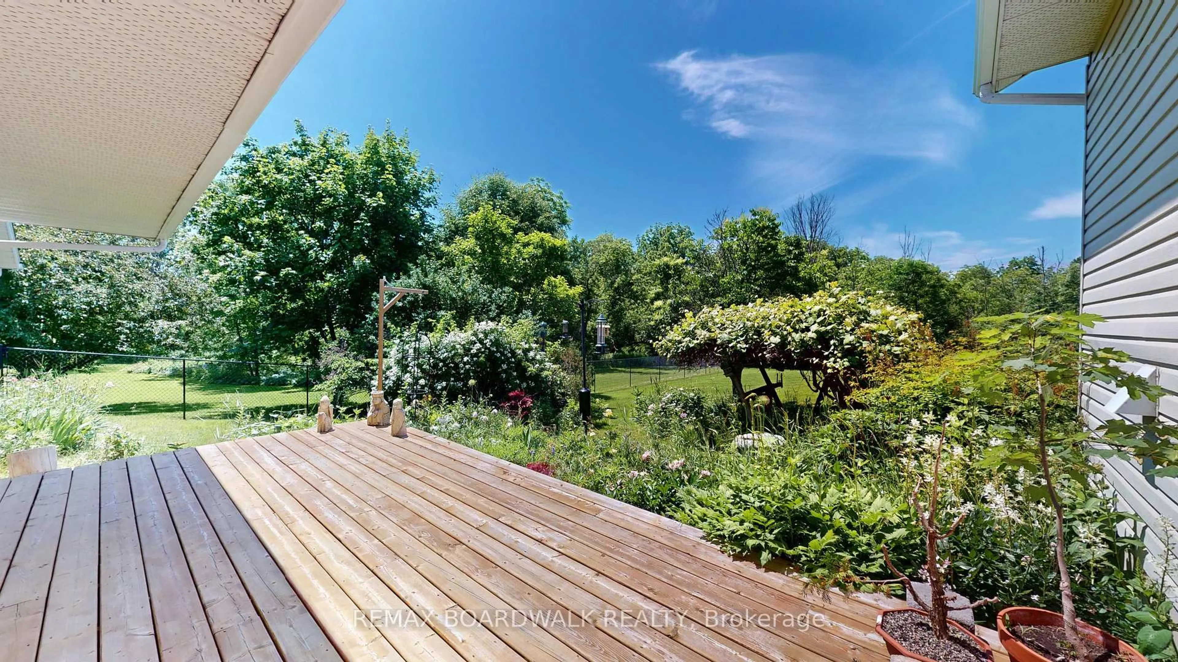 A pic from outside/outdoor area/front of a property/back of a property/a pic from drone, water/lake/river/ocean view for 4 St George St, Elizabethtown-Kitley Ontario K0E 1M0