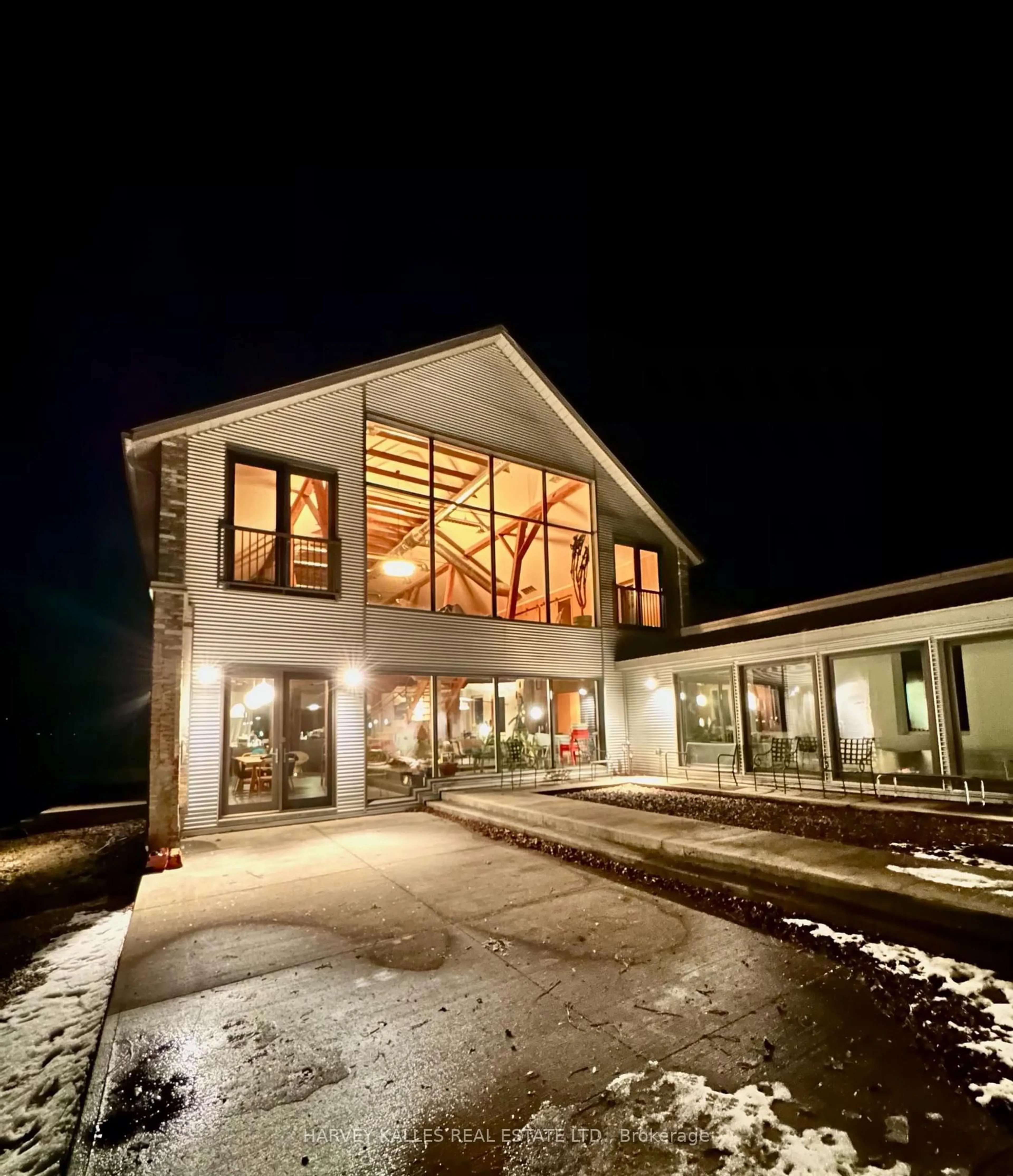 Indoor foyer for 130 Canning Factory Rd, Alnwick/Haldimand Ontario K0K 2G0