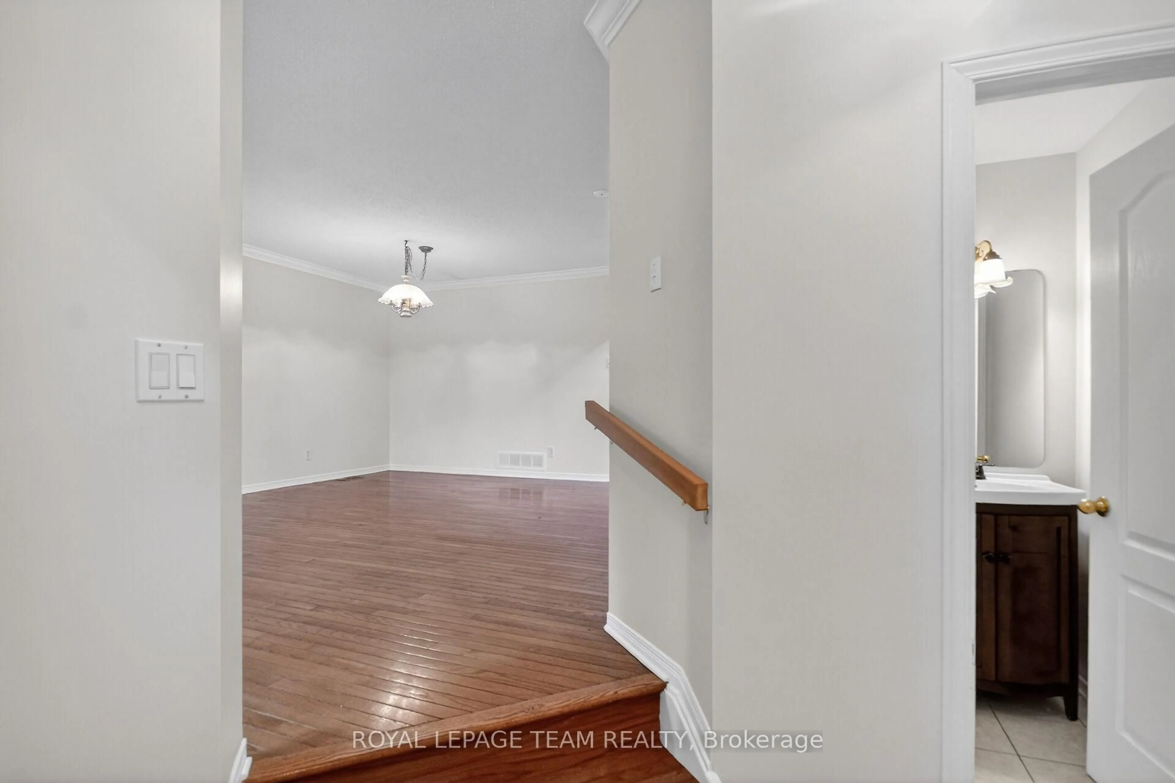 A pic of a room for 19 Windhurst Dr #Windhurst Drive, Ottawa Ontario K2G 6G5