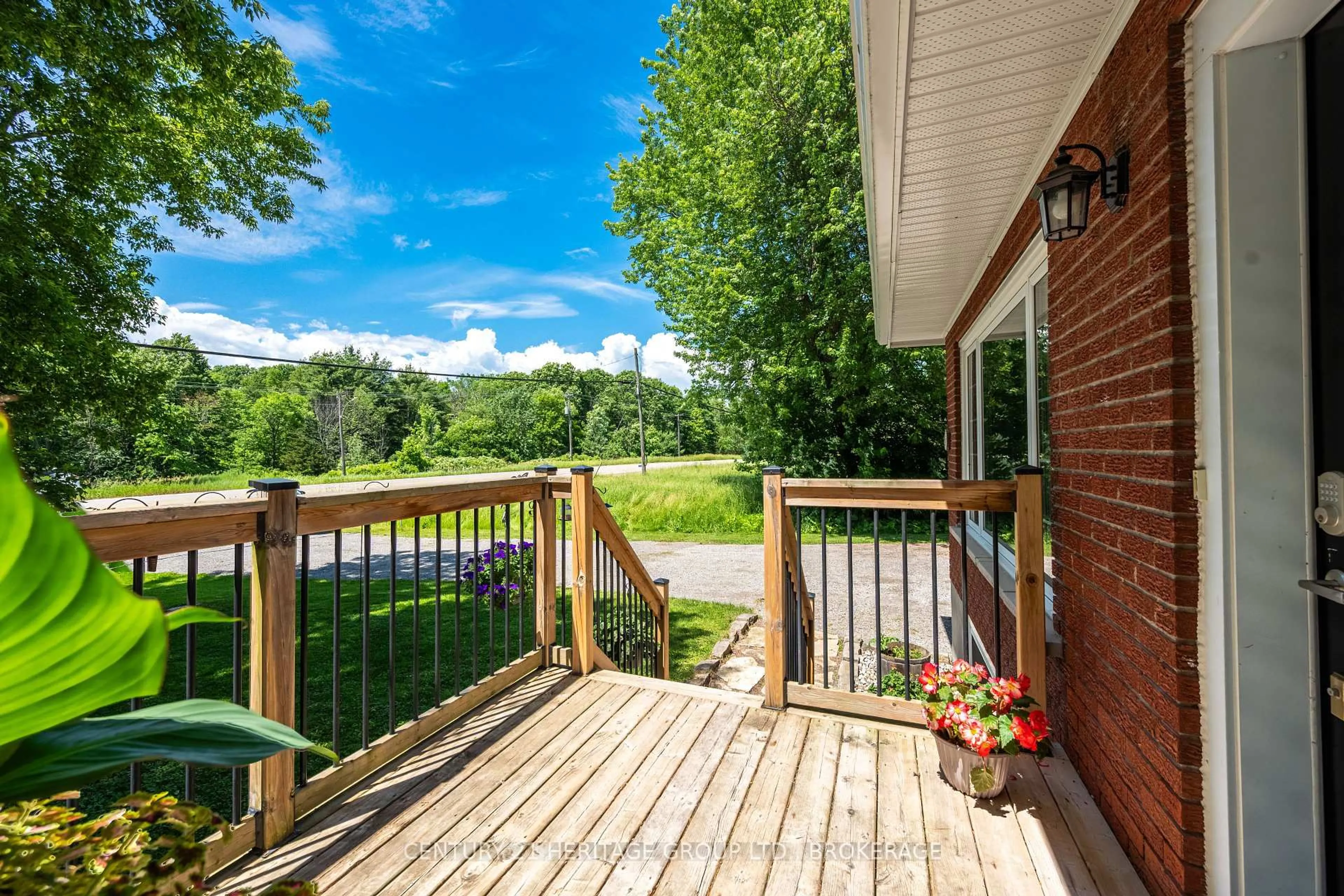 Patio, water/lake/river/ocean view for 471 Lyndhurst Rd, Leeds and the Thousand Islands Ontario K0E 1N0