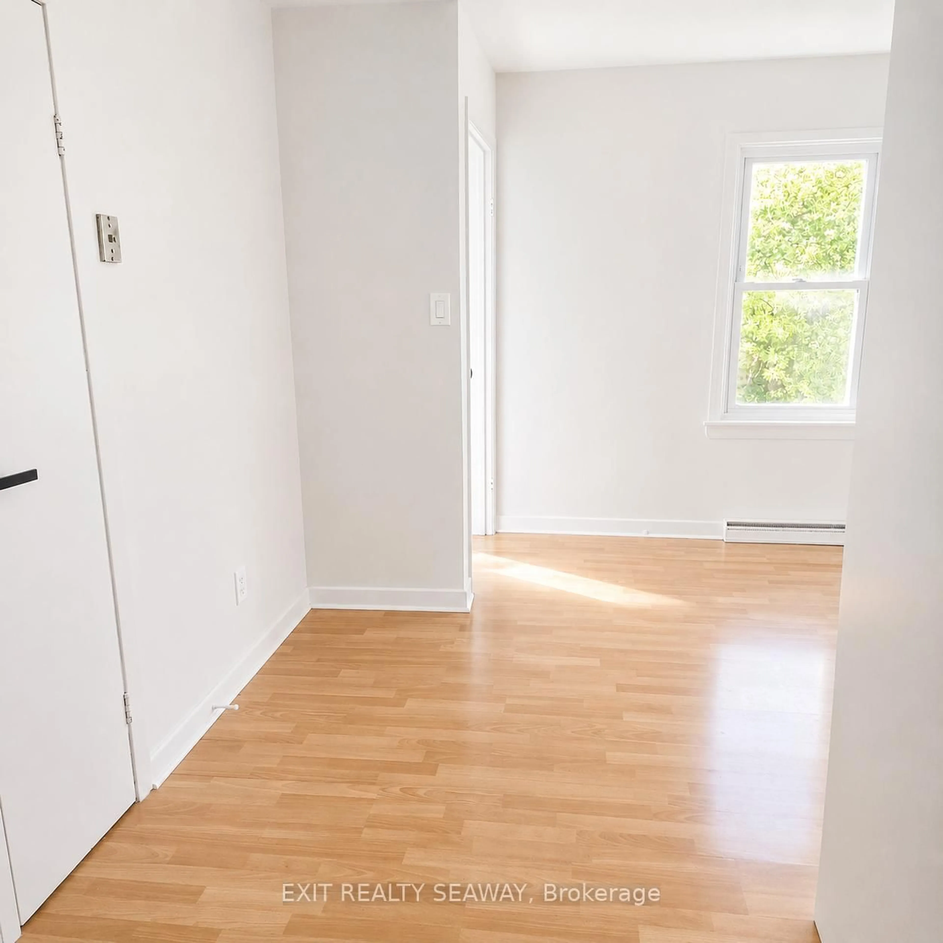 A pic of a room for 1218 Notre Dame St, Cornwall Ontario K6J 4Y6