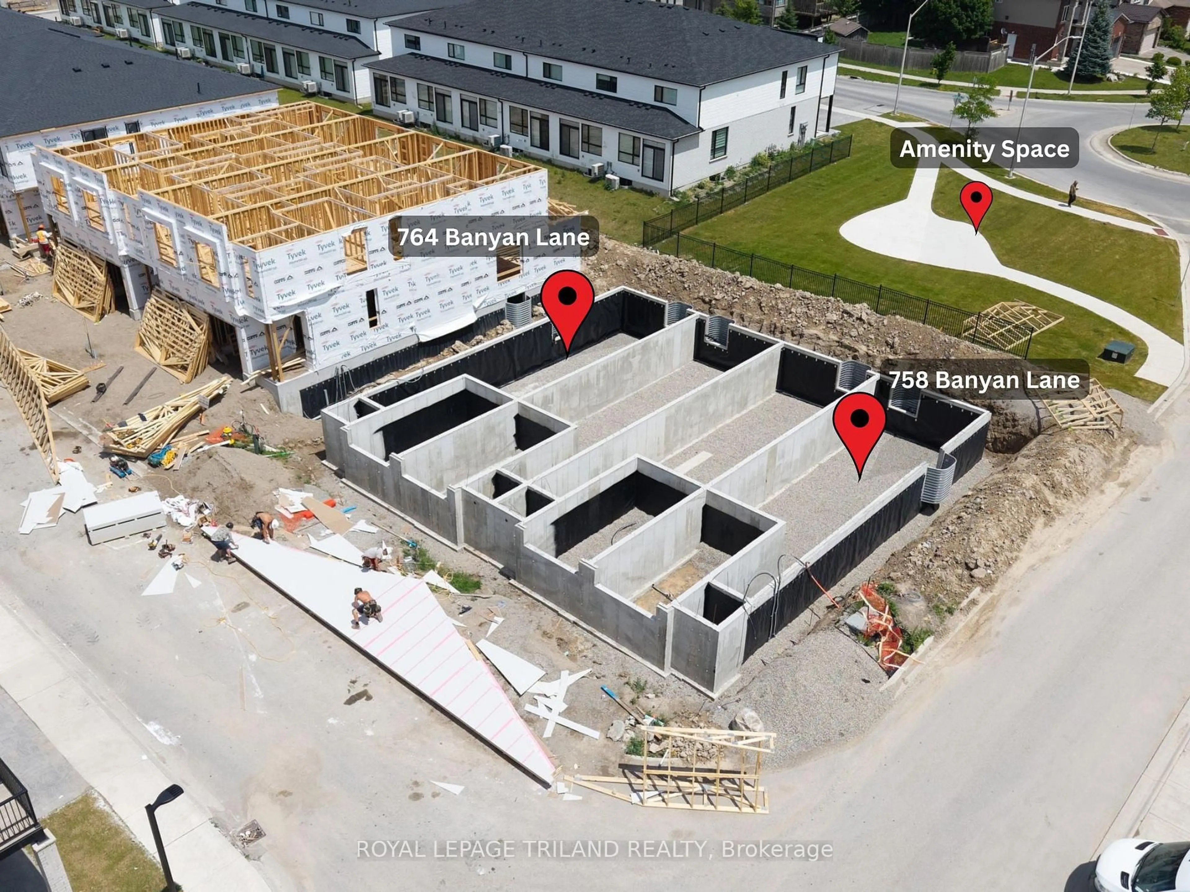 A pic from outside/outdoor area/front of a property/back of a property/a pic from drone, building for 764 Banyan Lane, London North Ontario N6G 0A6
