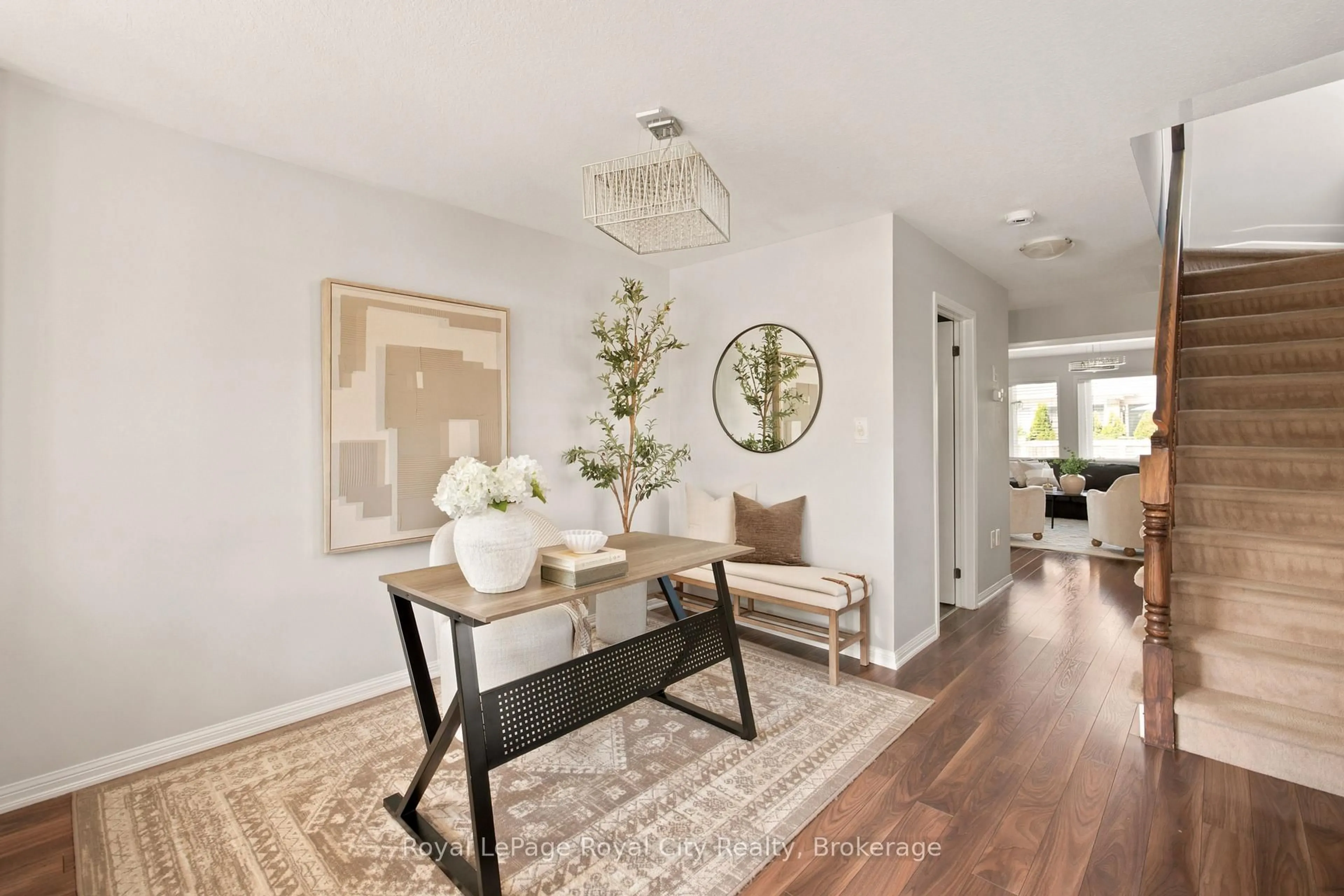 Indoor entryway for 71 Michigan Ave, Cambridge Ontario N3C 0C8