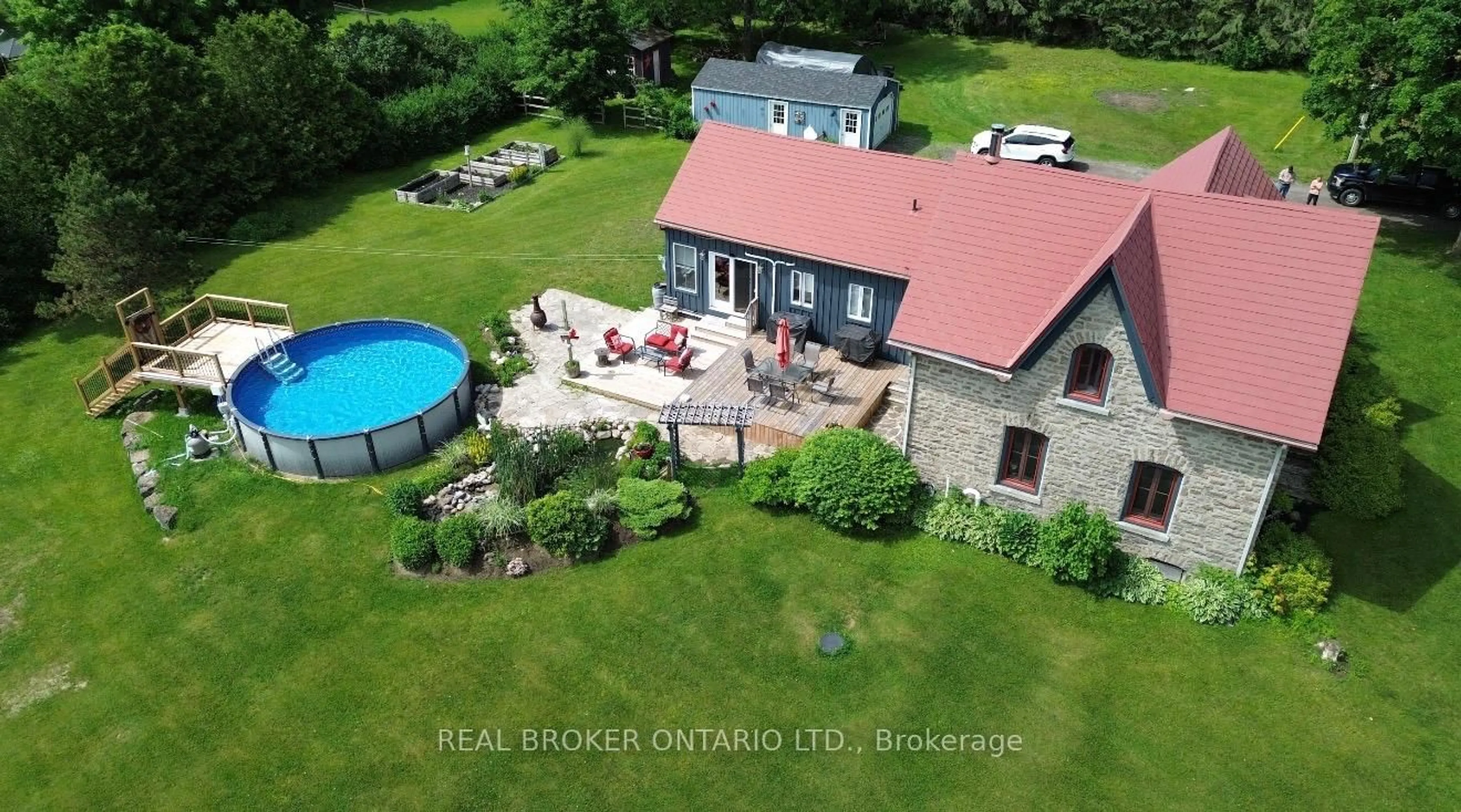 A pic from outside/outdoor area/front of a property/back of a property/a pic from drone, water/lake/river/ocean view for 2090 Beach Rd, North Grenville Ontario K0G 1S0