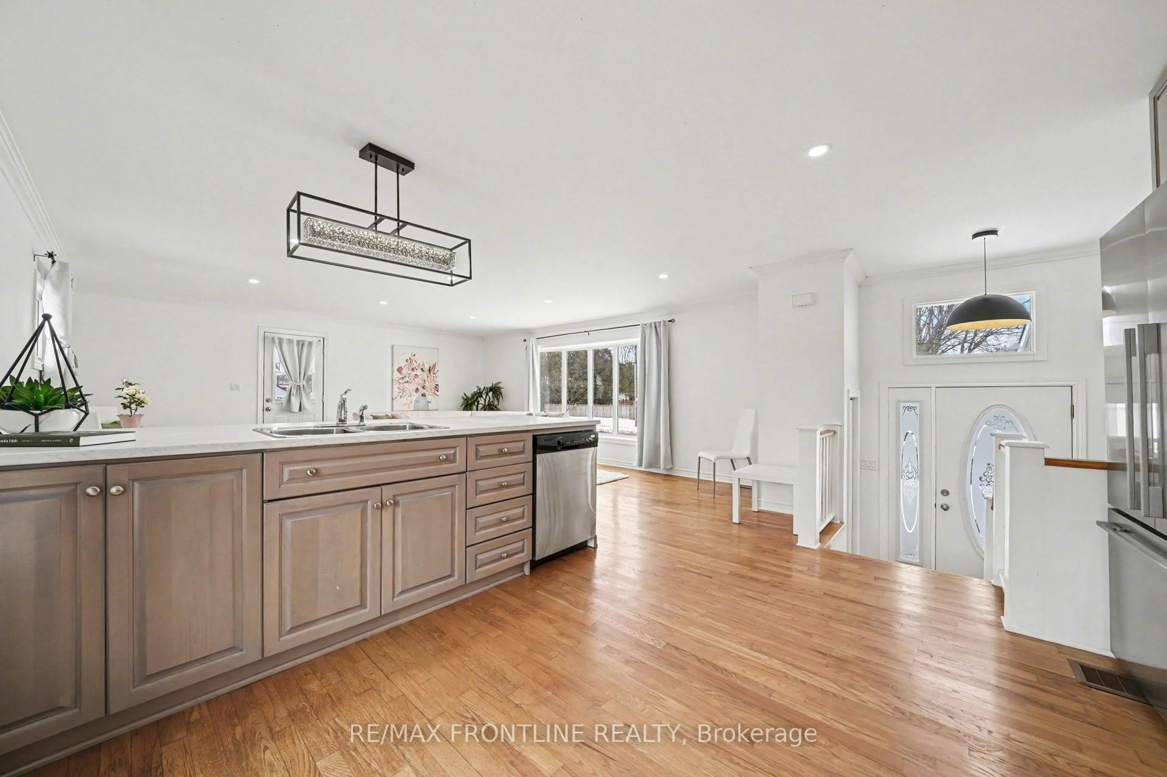 Open concept kitchen, unknown for 68 Drummond St, Perth Ontario K7H 2K4