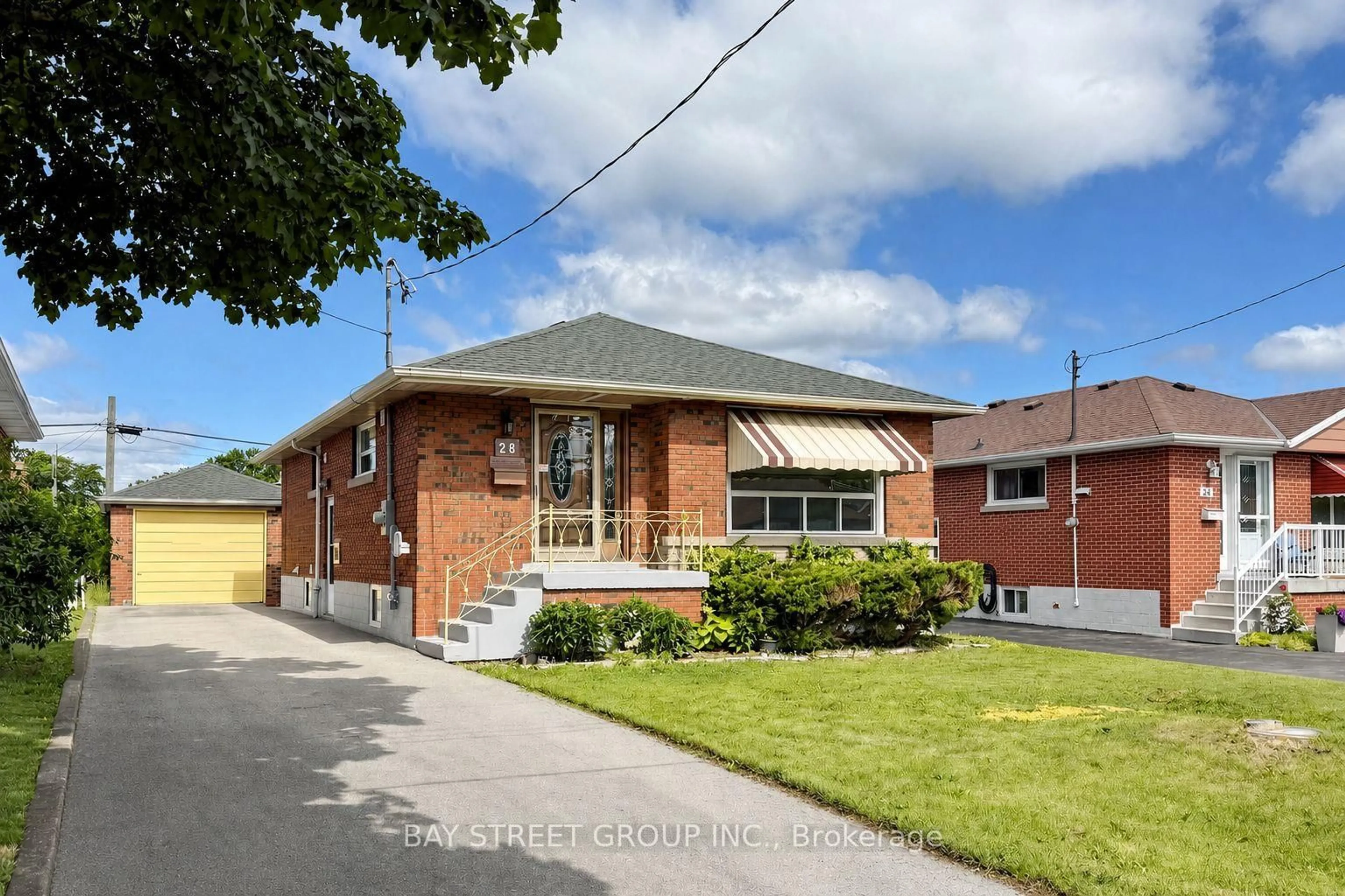 Home with brick exterior material, street for 28 Warren Ave, Hamilton Ontario L9A 3C6