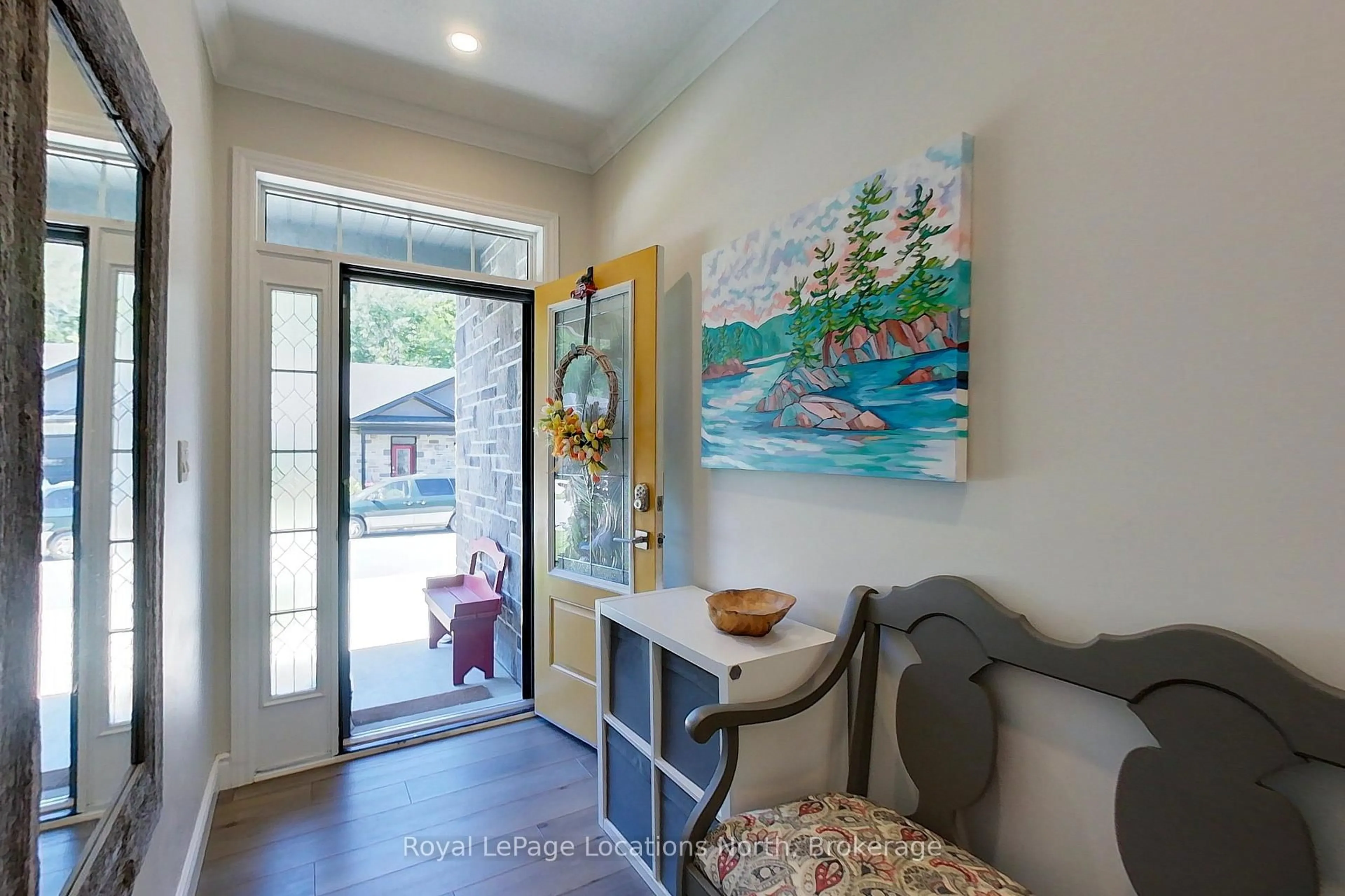 Indoor entryway for 410 Ridge Rd #25, Meaford Ontario N4L 0B2