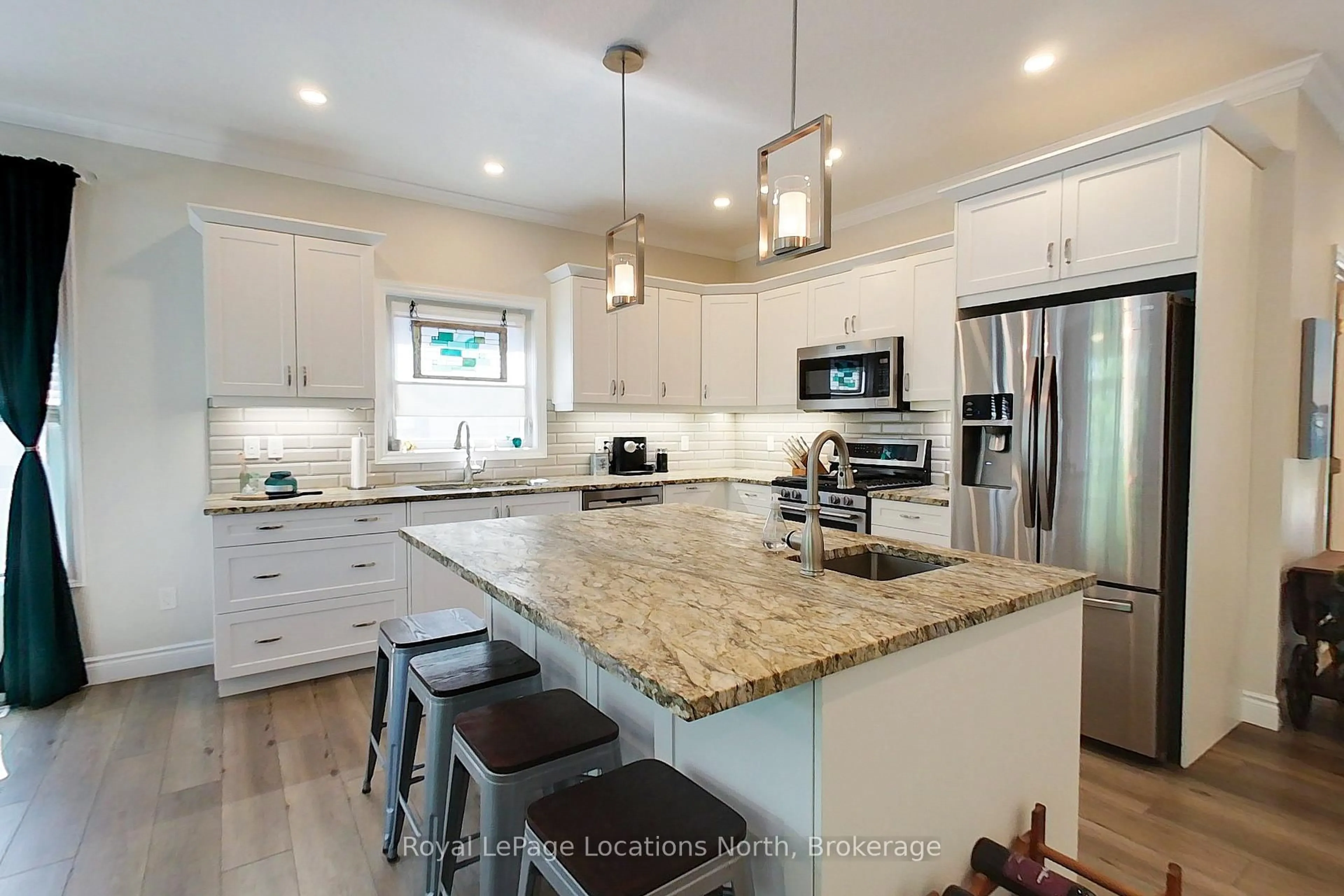 Open concept kitchen, ceramic/tile floor for 410 Ridge Rd #25, Meaford Ontario N4L 0B2
