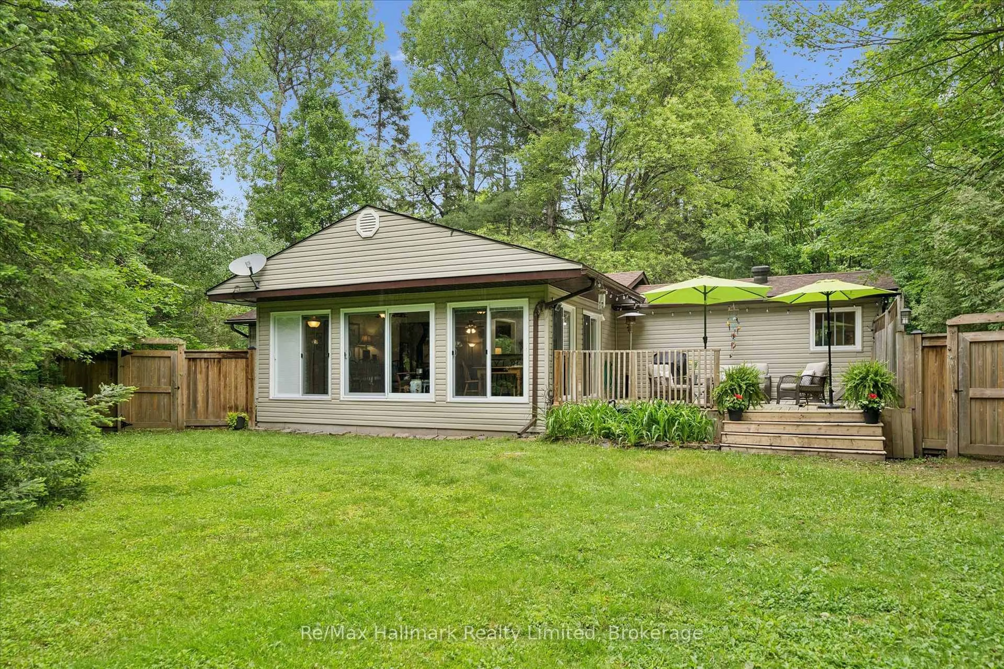Patio, unknown for 1109 Springdale Park Rd, Bracebridge Ontario P1L 1W9