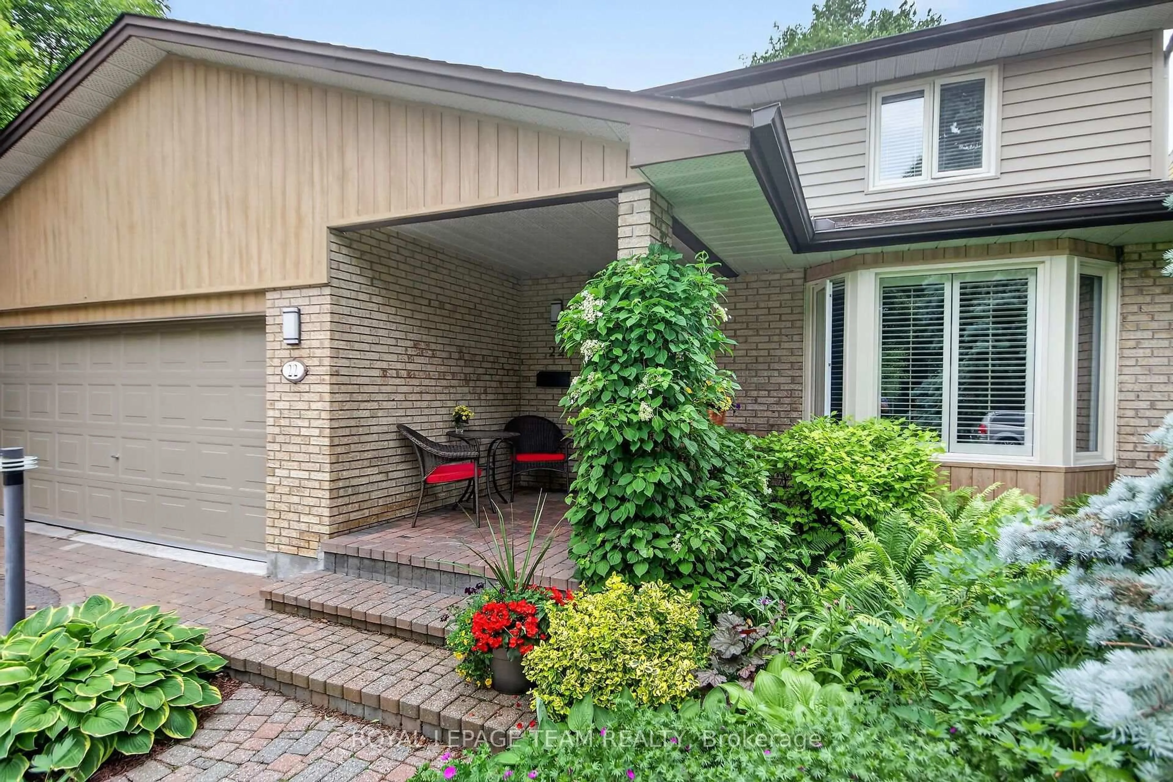 Home with brick exterior material, street for 22 Lynhurst Ave, Ottawa Ontario K1V 9W7