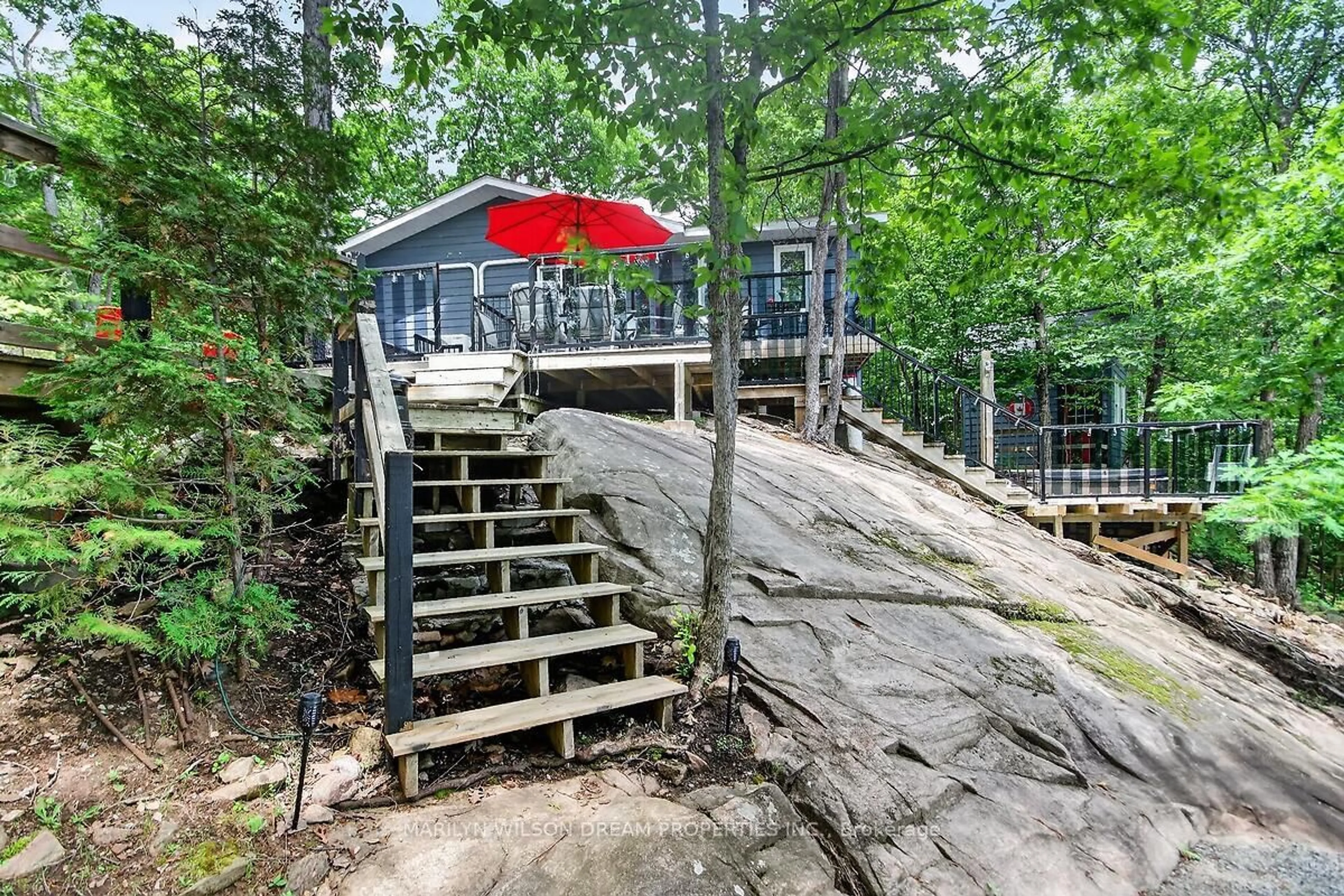 Patio, unknown for 1049 Crotch Lake Tr, Arden Ontario K0H 1B0