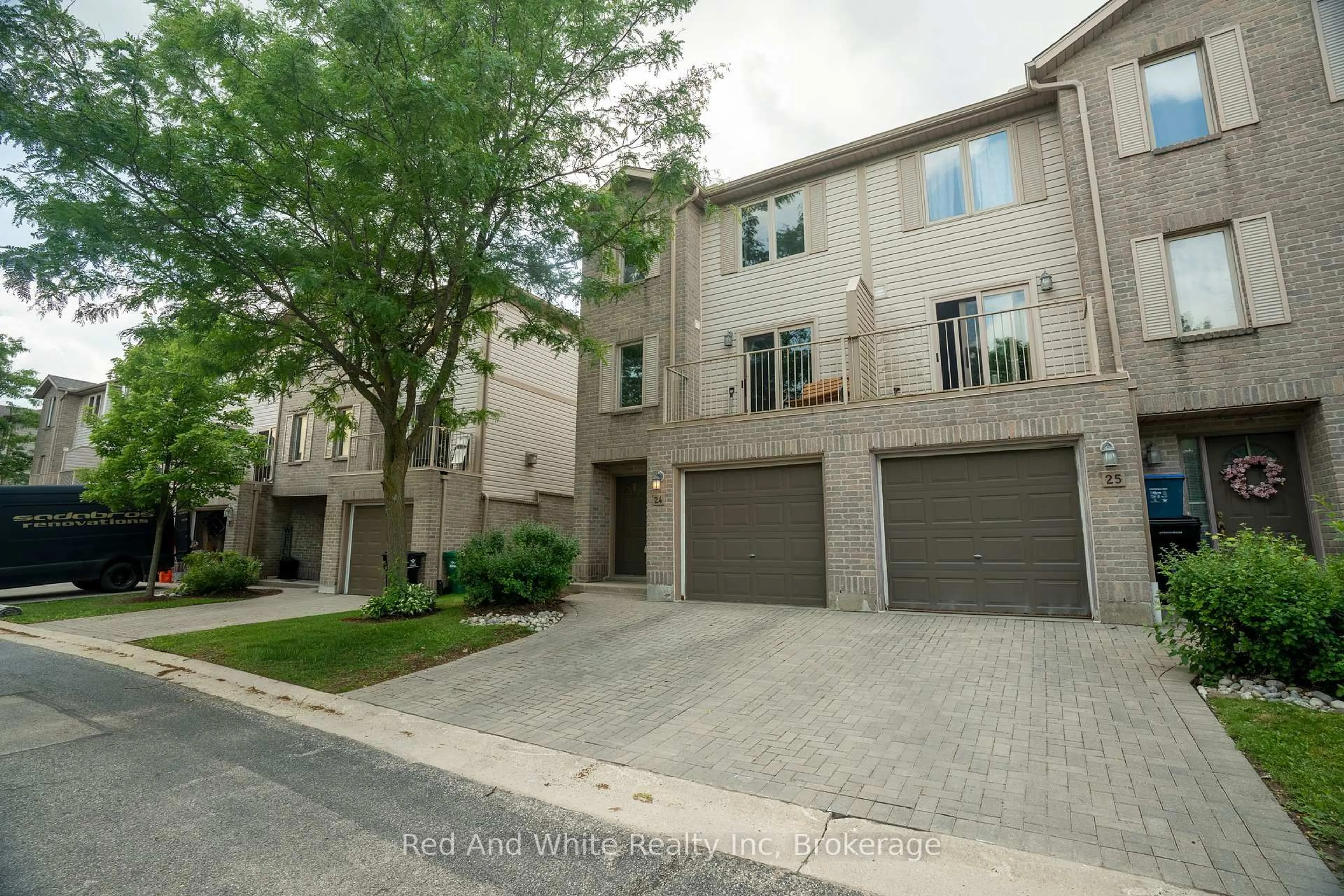 A pic from outside/outdoor area/front of a property/back of a property/a pic from drone, street for 230 Blackhorne Dr #24, Kitchener Ontario N2E 1Z4
