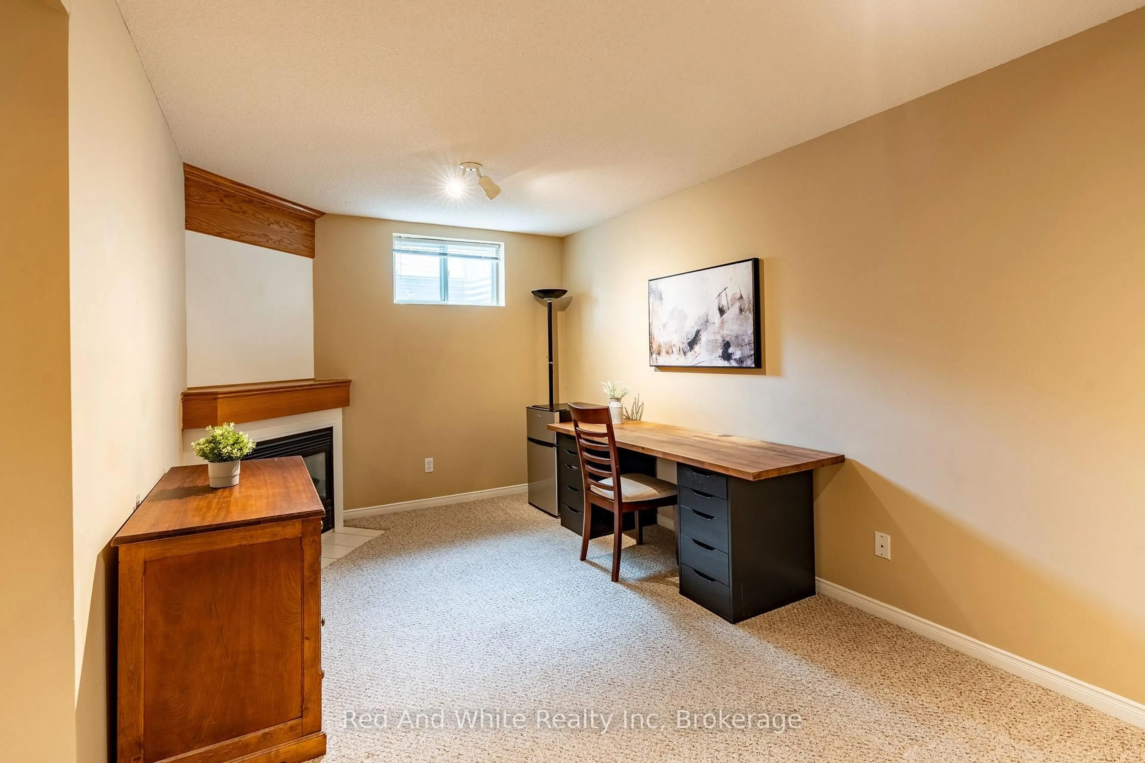 A pic of a room for 230 Blackhorne Dr #24, Kitchener Ontario N2E 1Z4