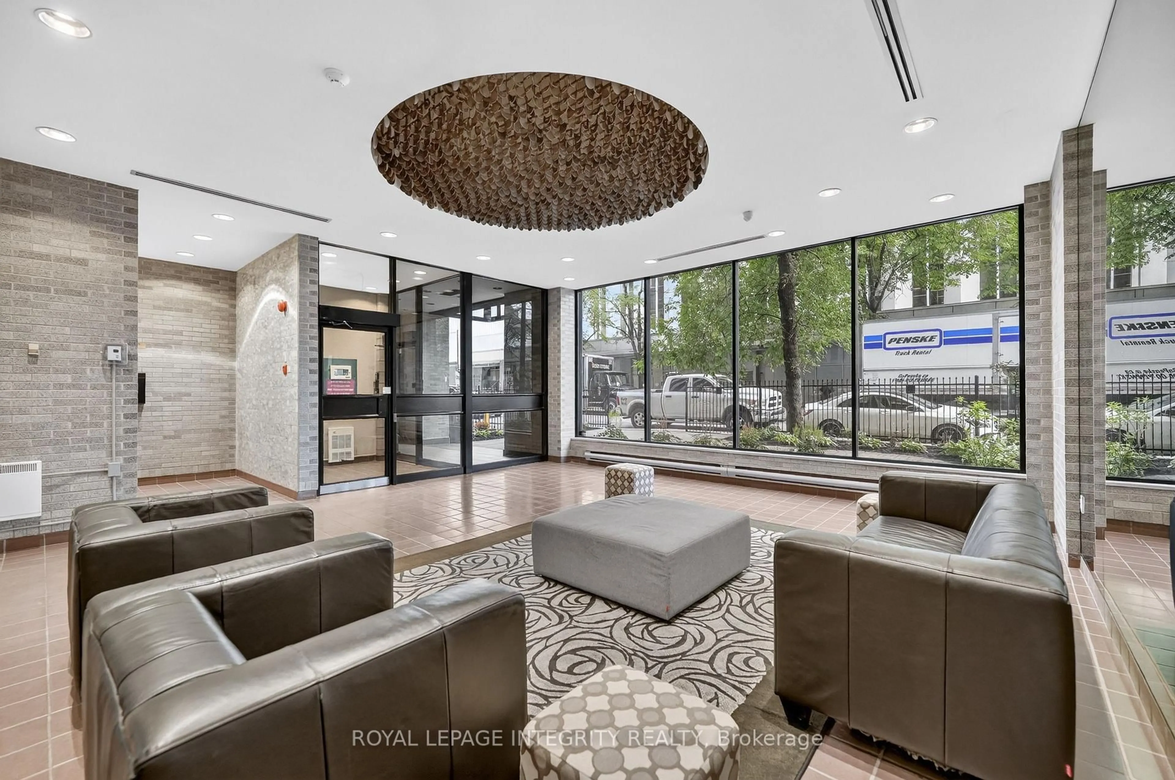 Lobby for 18 Nepean St #PH1, Ottawa Ontario K2P 2L2