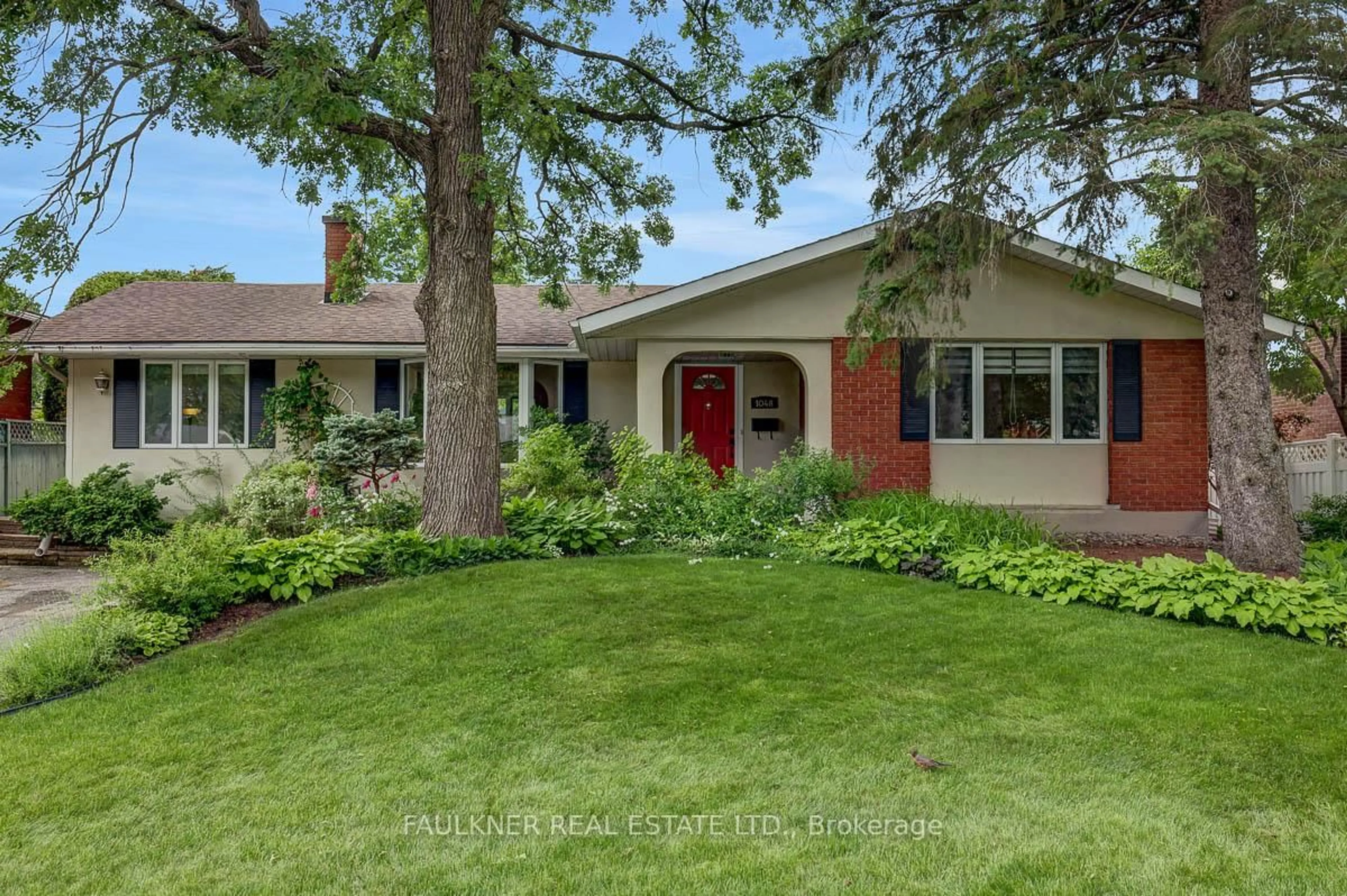 Home with brick exterior material, street for 1048 Cromwell Dr, Ottawa Ontario K1V 6K5