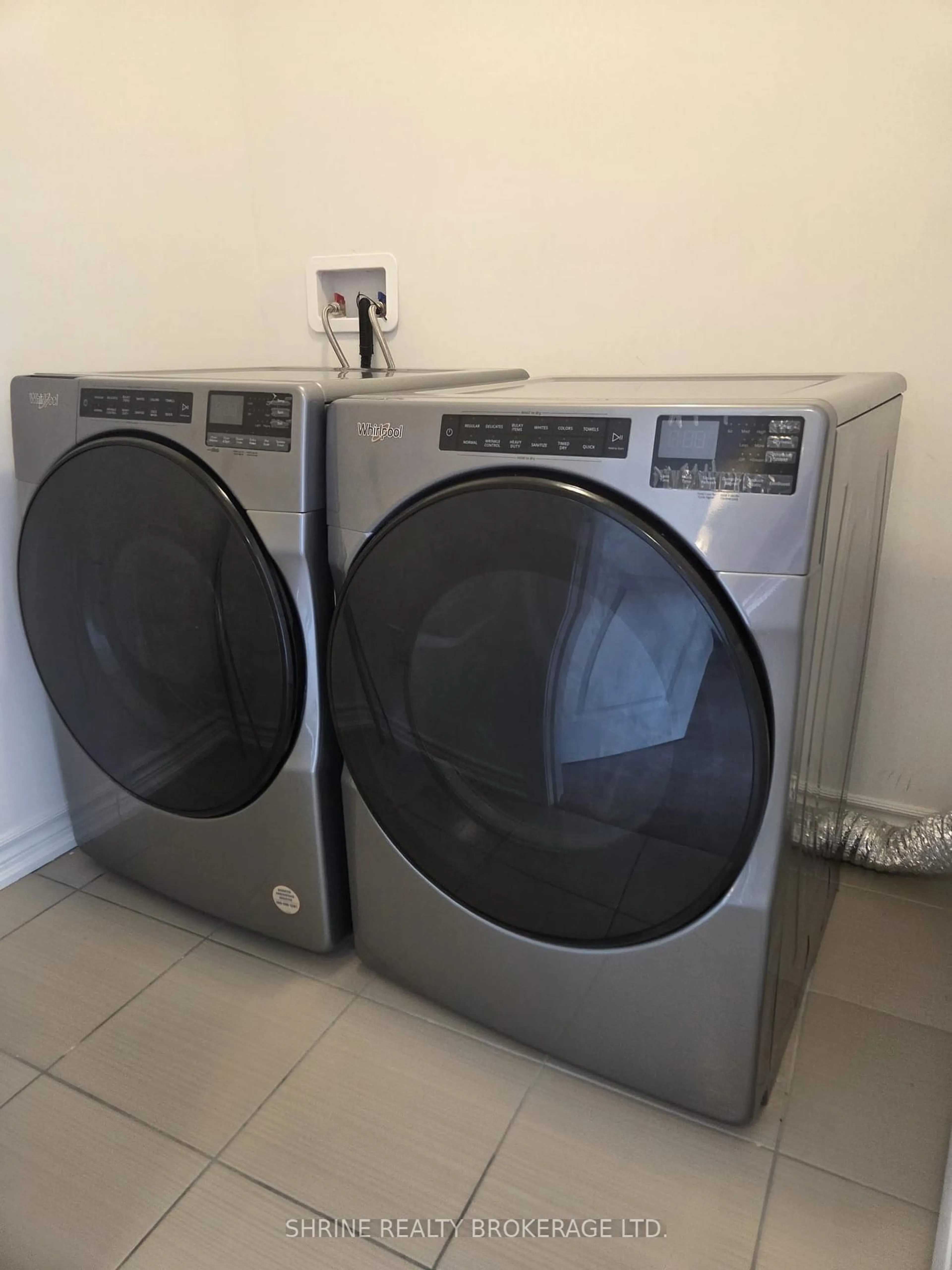 Laundry room for 19 Middleton St, Southgate Ontario N0C 1B0