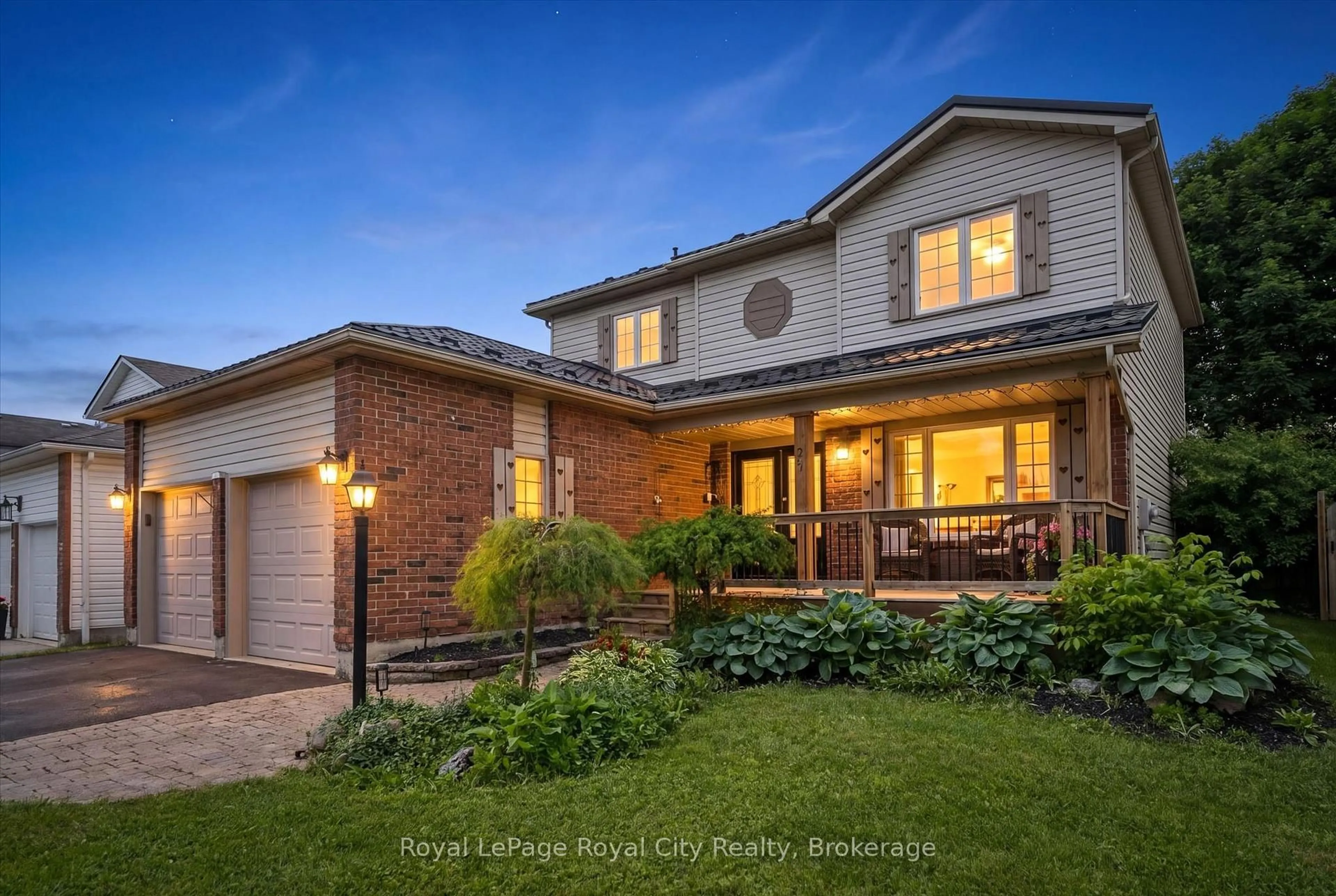 Home with brick exterior material, street for 729 WOODHILL Dr, Centre Wellington Ontario N1M 3M8