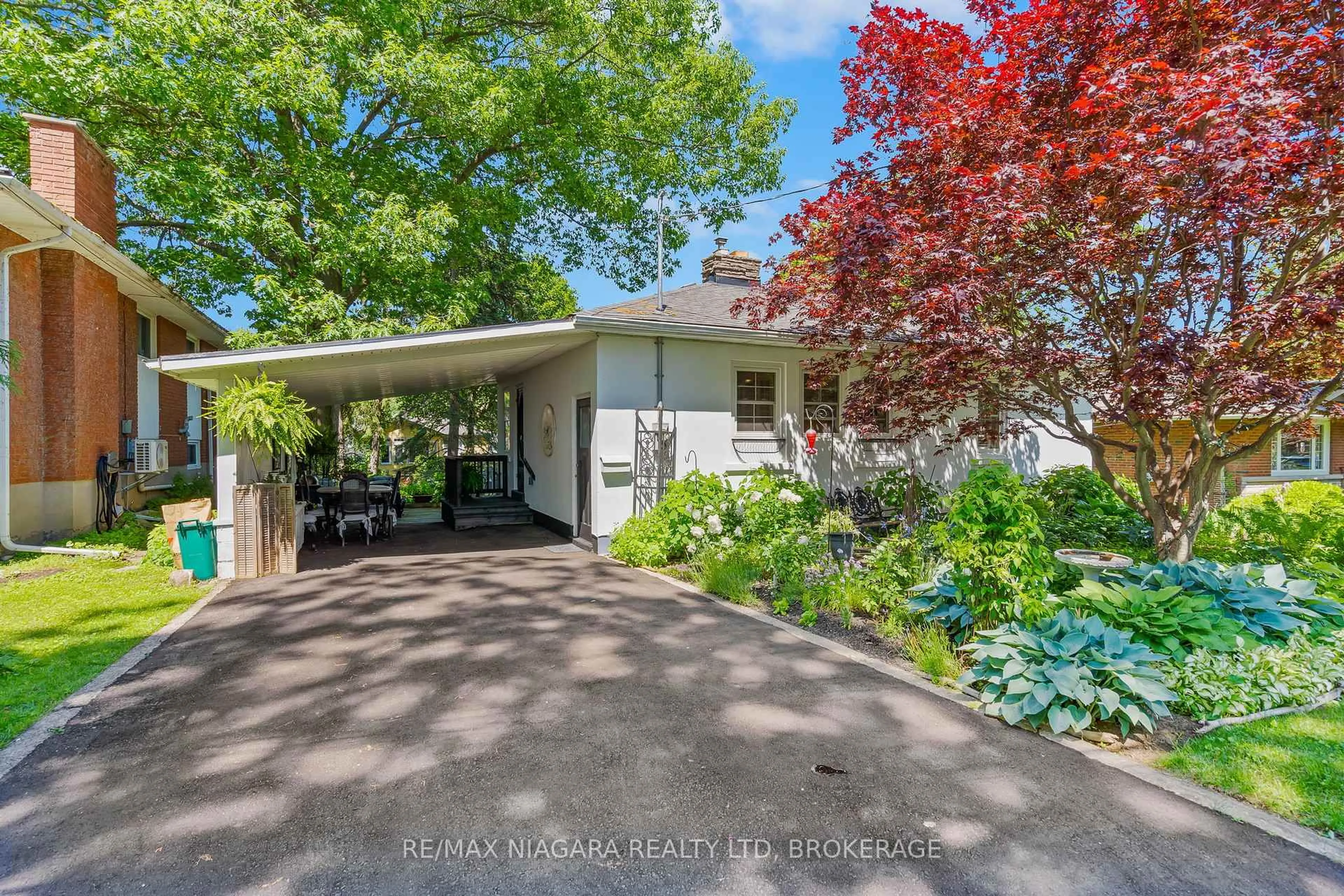 Unknown for 48 Oakridge Cres, Port Colborne Ontario L3K 2T4