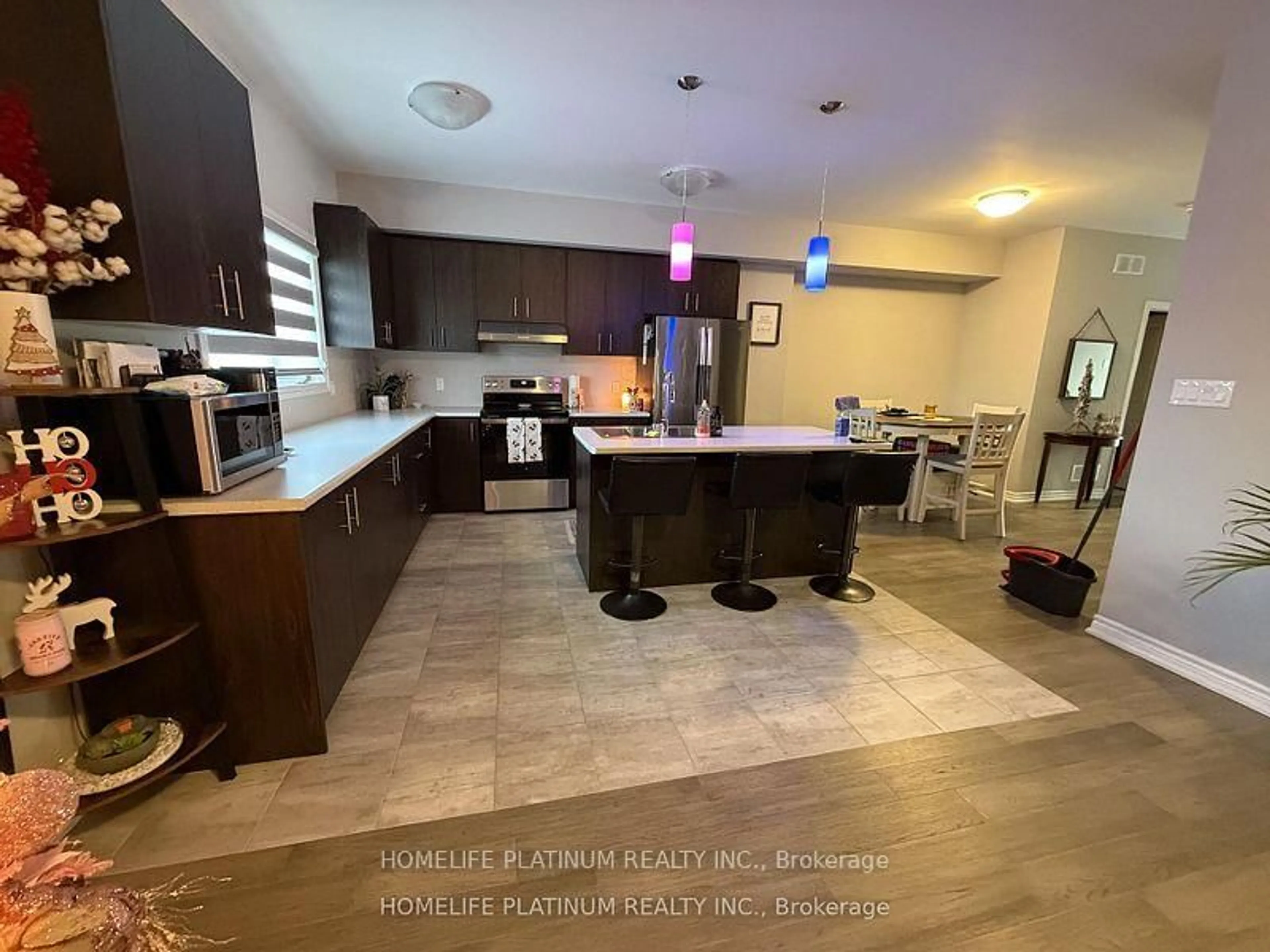 Open concept kitchen, ceramic/tile floor for 3252 Parker Ave, Fort Erie Ontario L0S 1N0