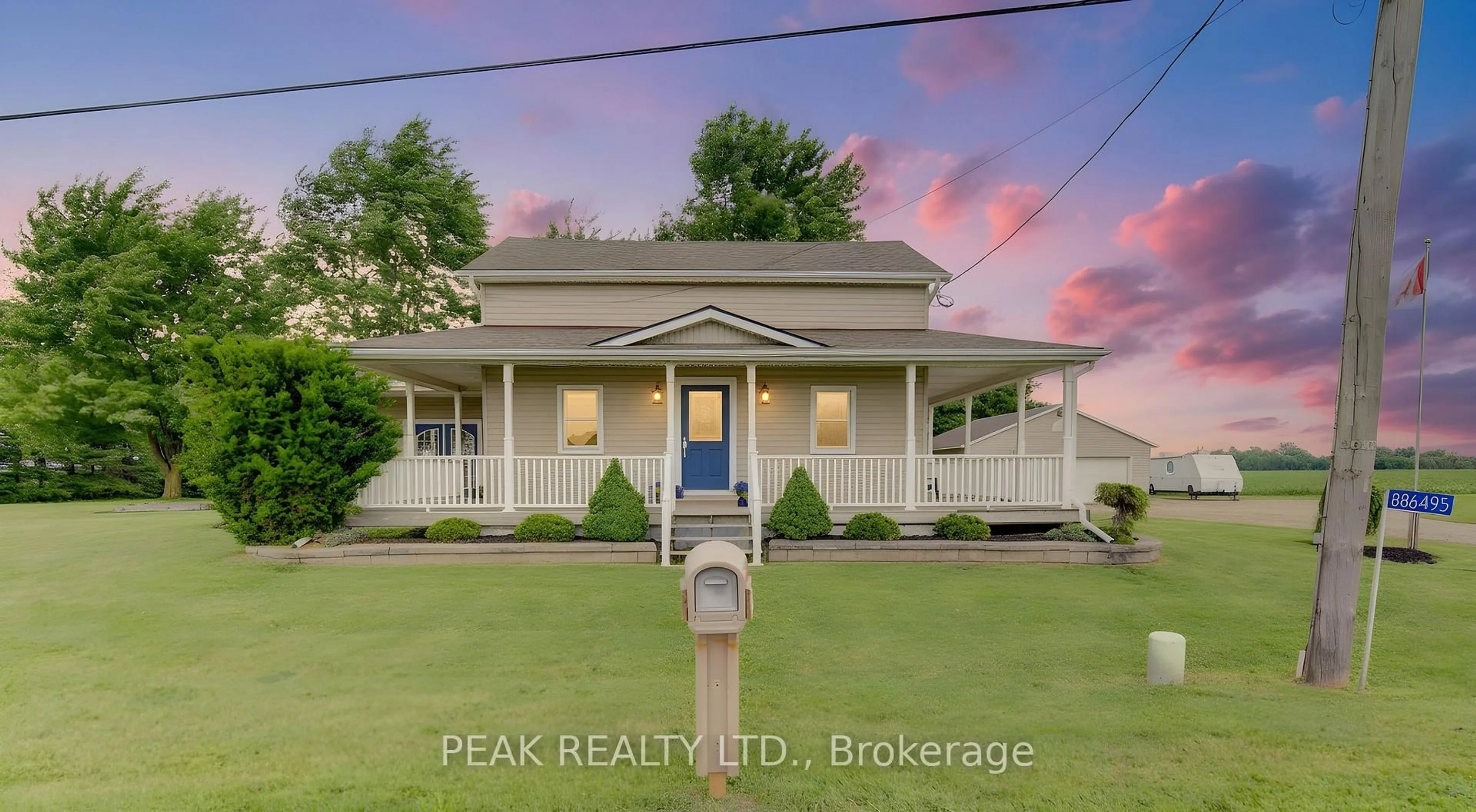 A pic from outside/outdoor area/front of a property/back of a property/a pic from drone, unknown for 886495 OXFORD ROAD 8 Rd, Blandford-Blenheim Ontario N0J 1B0