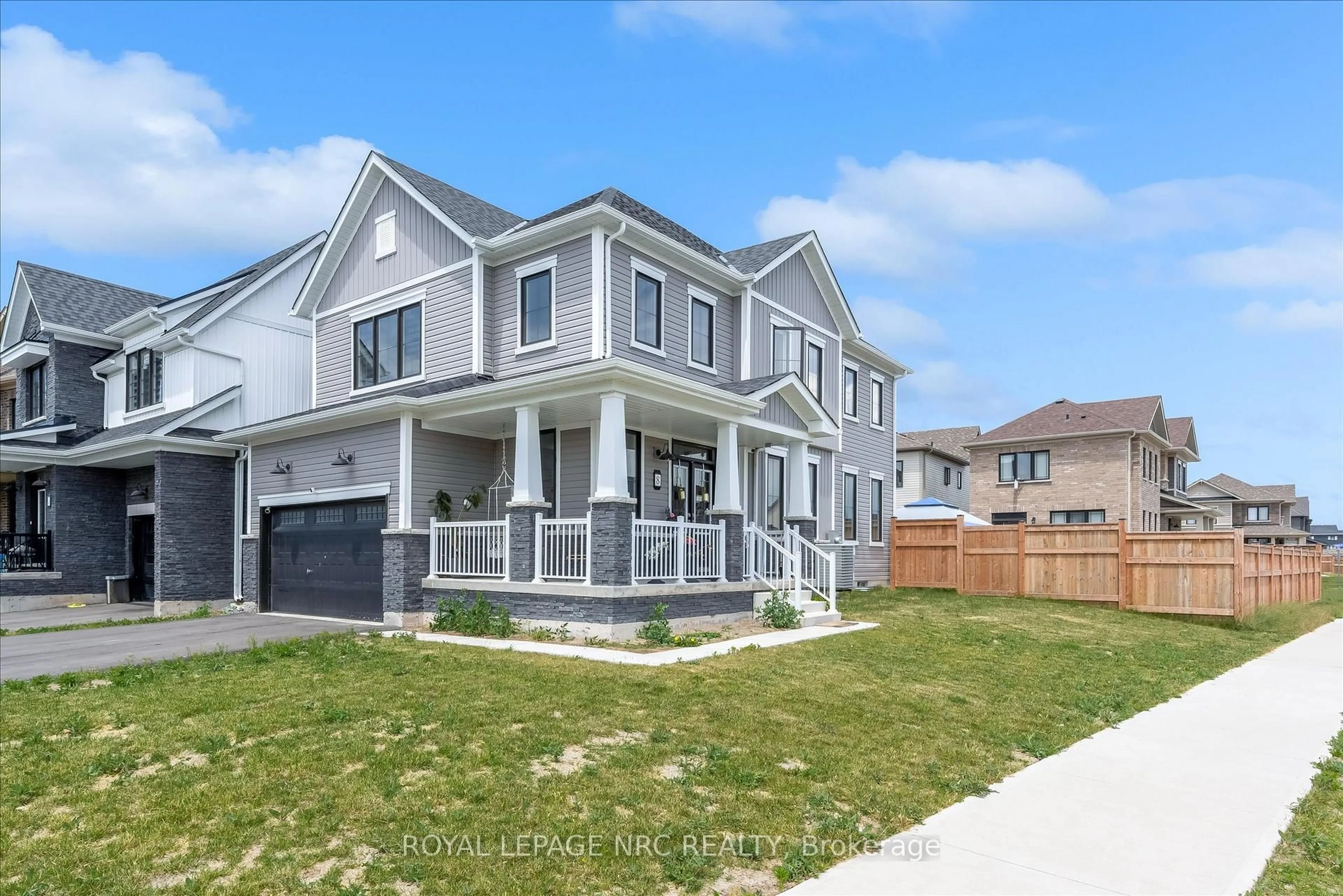 Home with vinyl exterior material, street for 8 Downriver Dr, Welland Ontario L3B 0M5