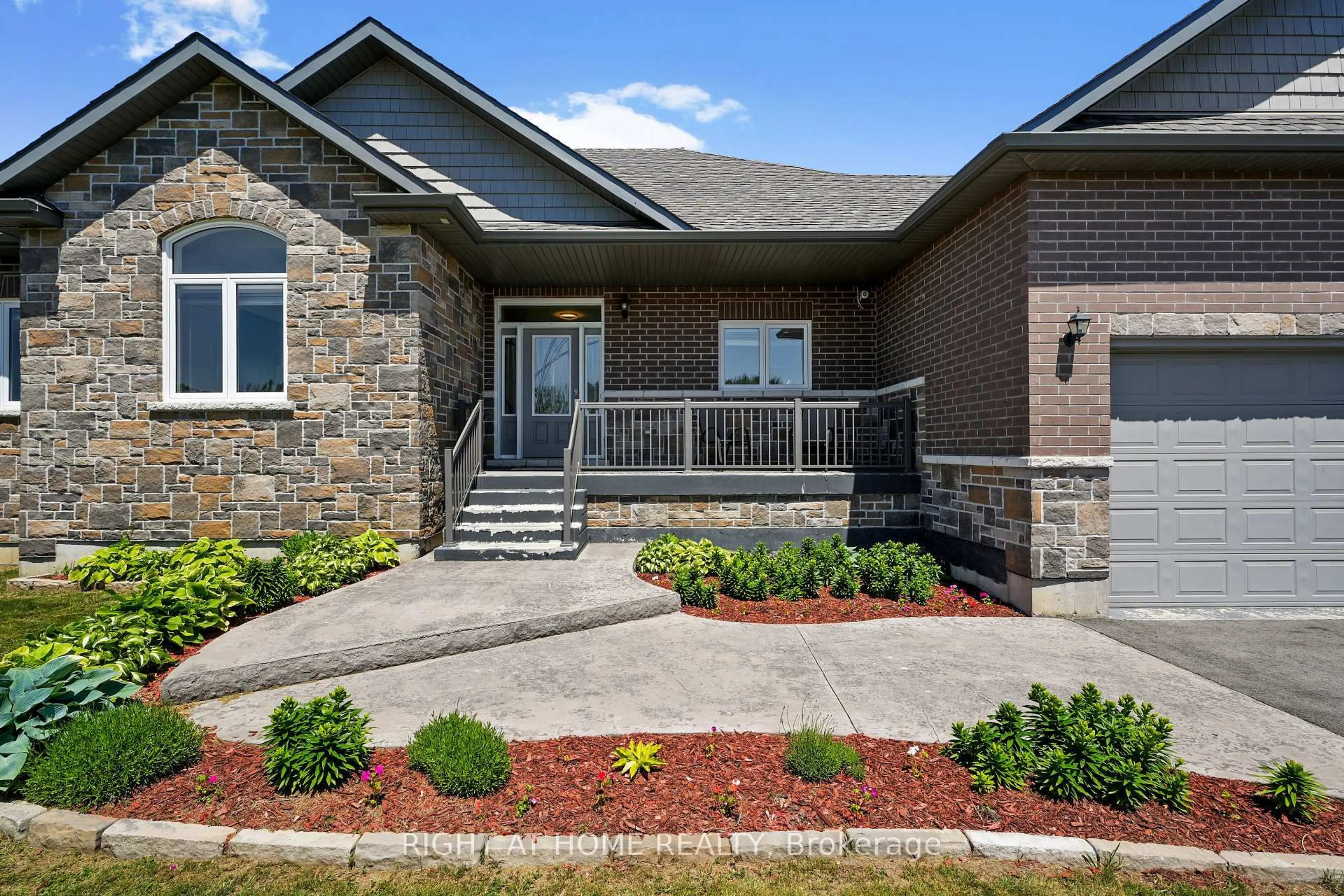 Home with brick exterior material, street for 172 Glens Of Antrim Way, Alnwick/Haldimand Ontario K0K 2G0