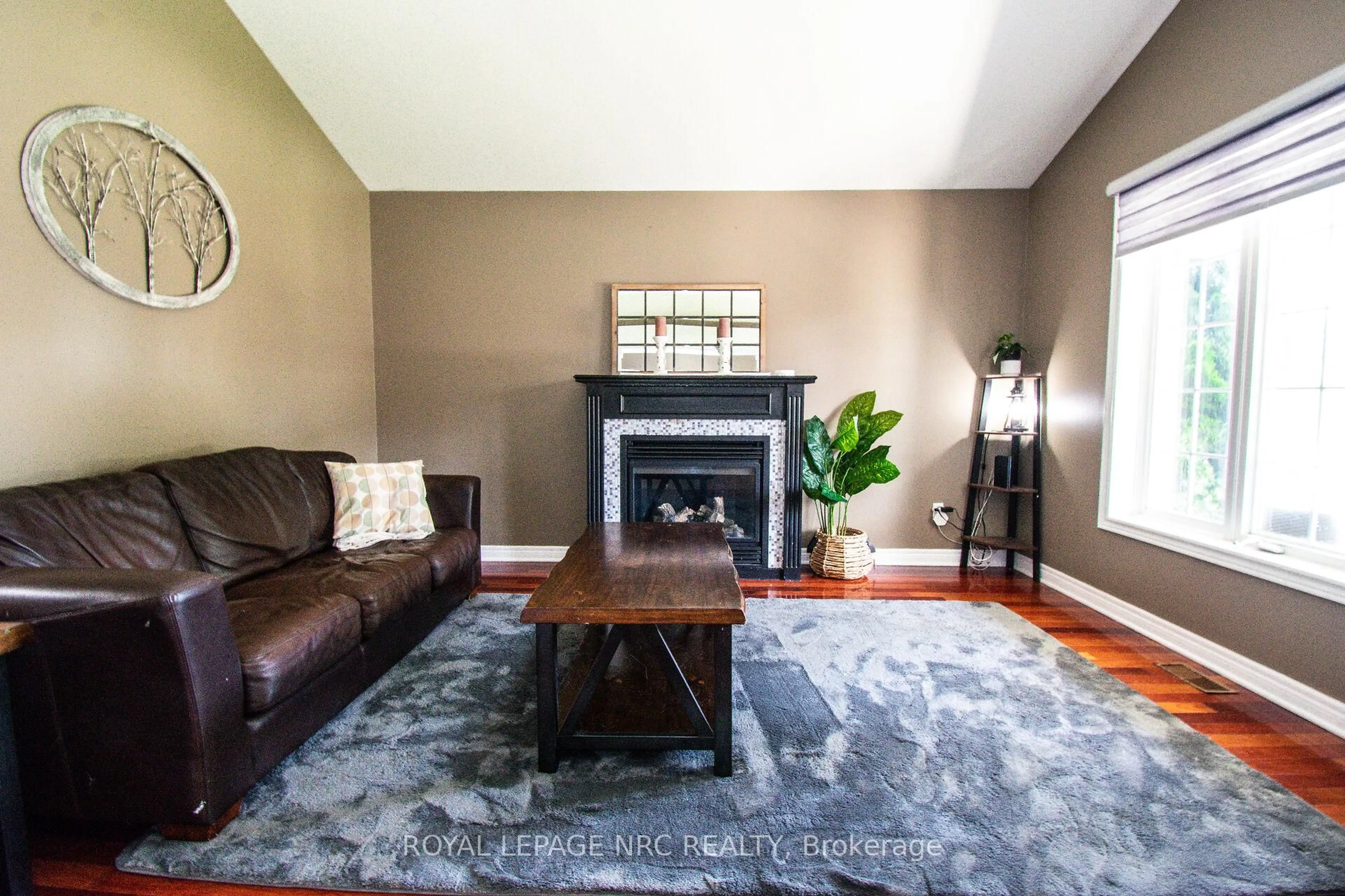 Living room with furniture, unknown for 15 Arlene St, St. Catharines Ontario L2S 4C9