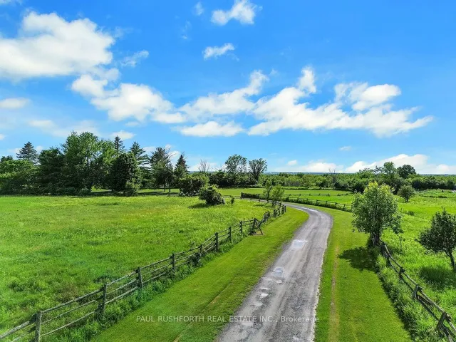 3215 Greenland Rd, Ottawa 4