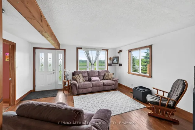 22006 Old Highway 2, South Glengarry 5
