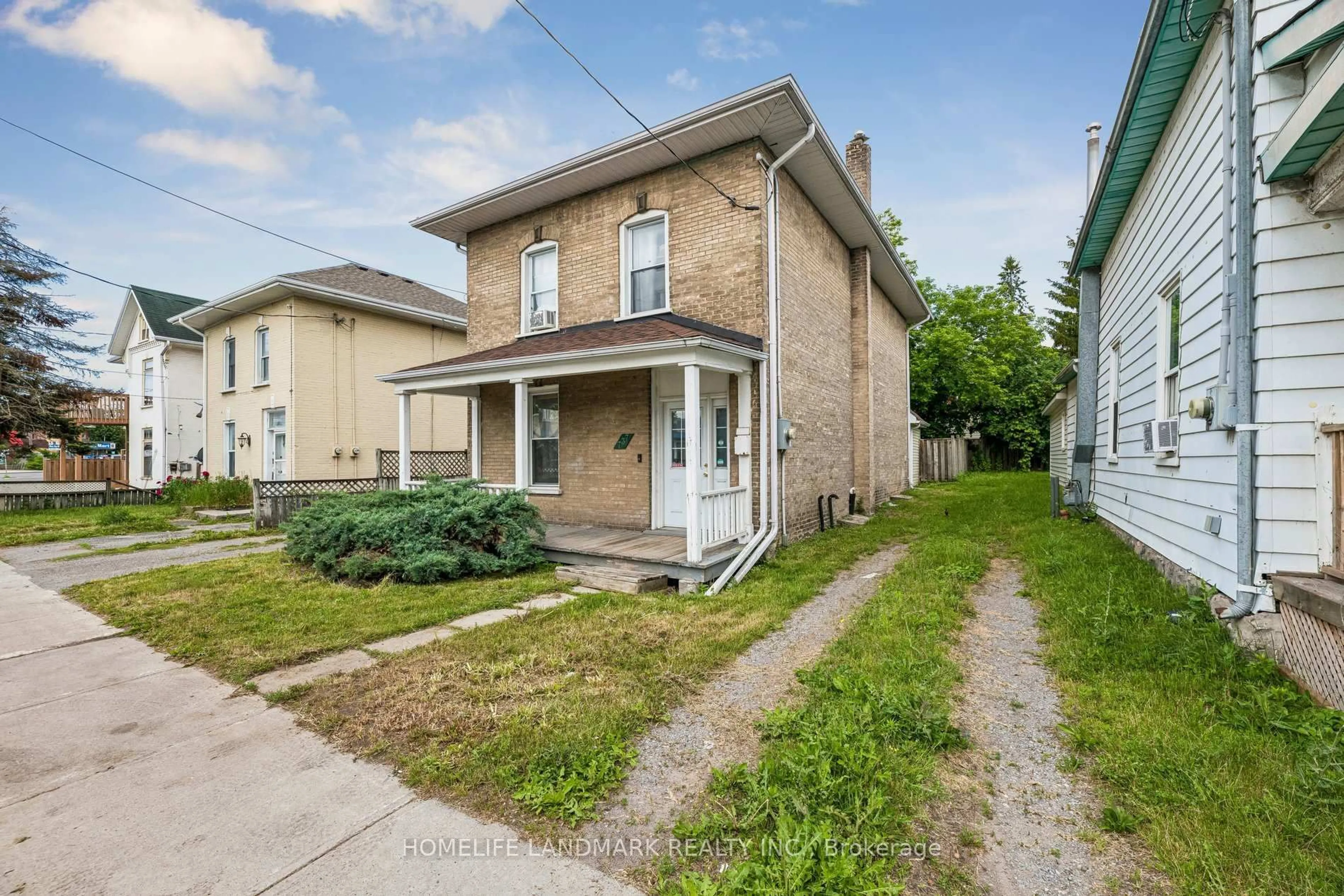 Unknown for 737 Water St, Peterborough Ontario K9H 3N5