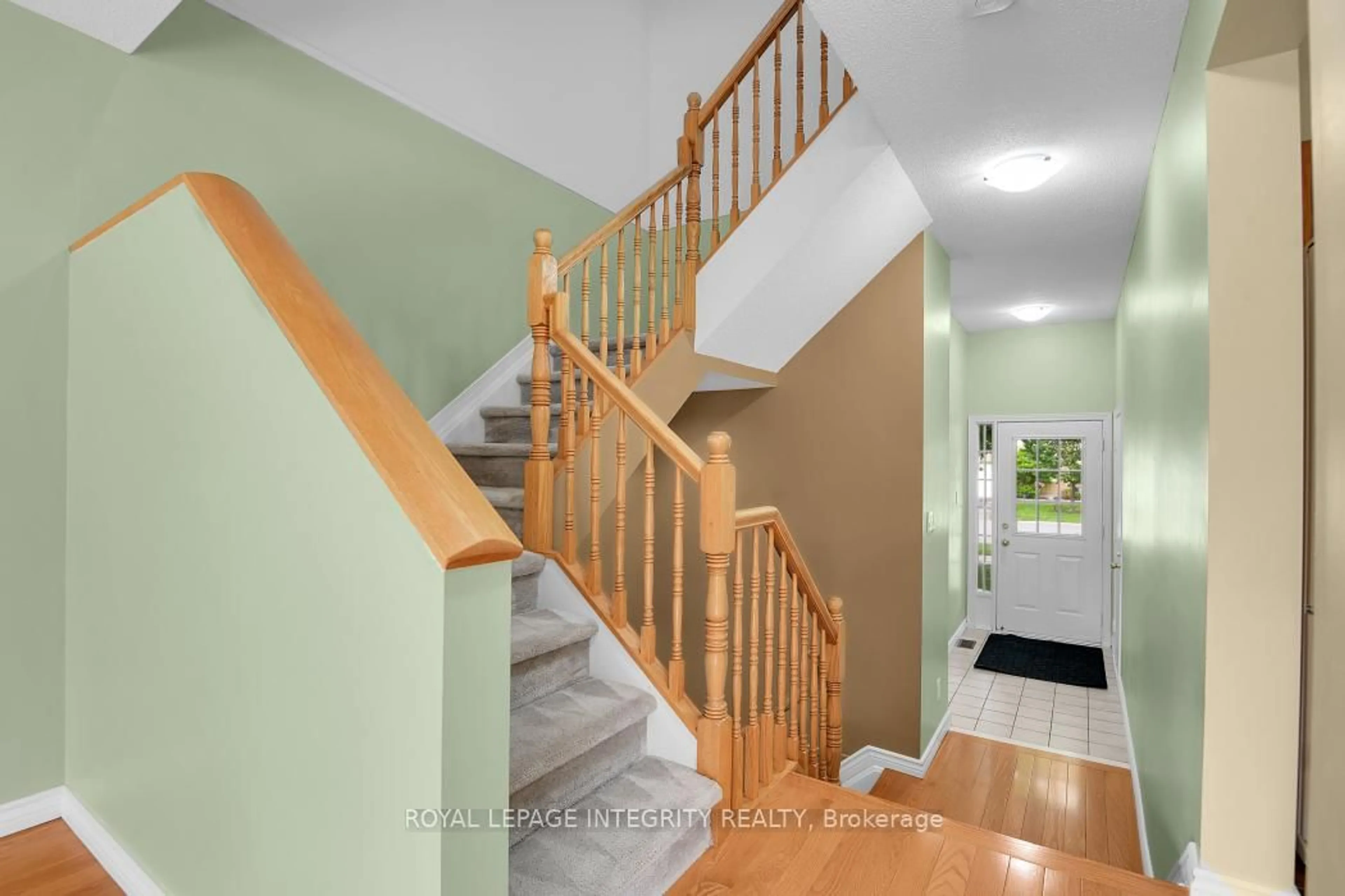 Unknown for 6176 Oak Meadows Drive Dr, Ottawa Ontario K1C 7G8