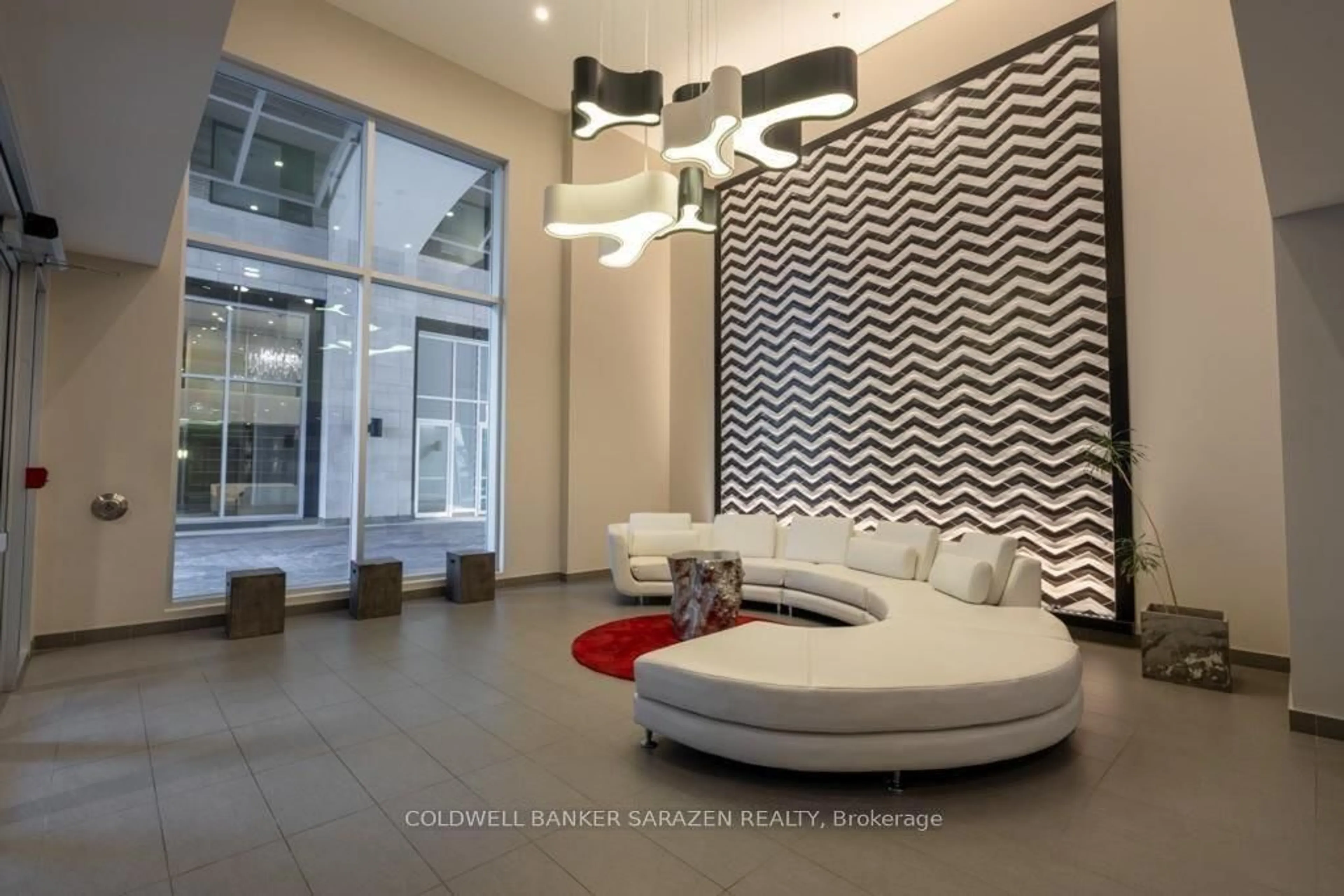Lobby for 98 Richmond Rd #804, Ottawa Ontario K1Z 0B2