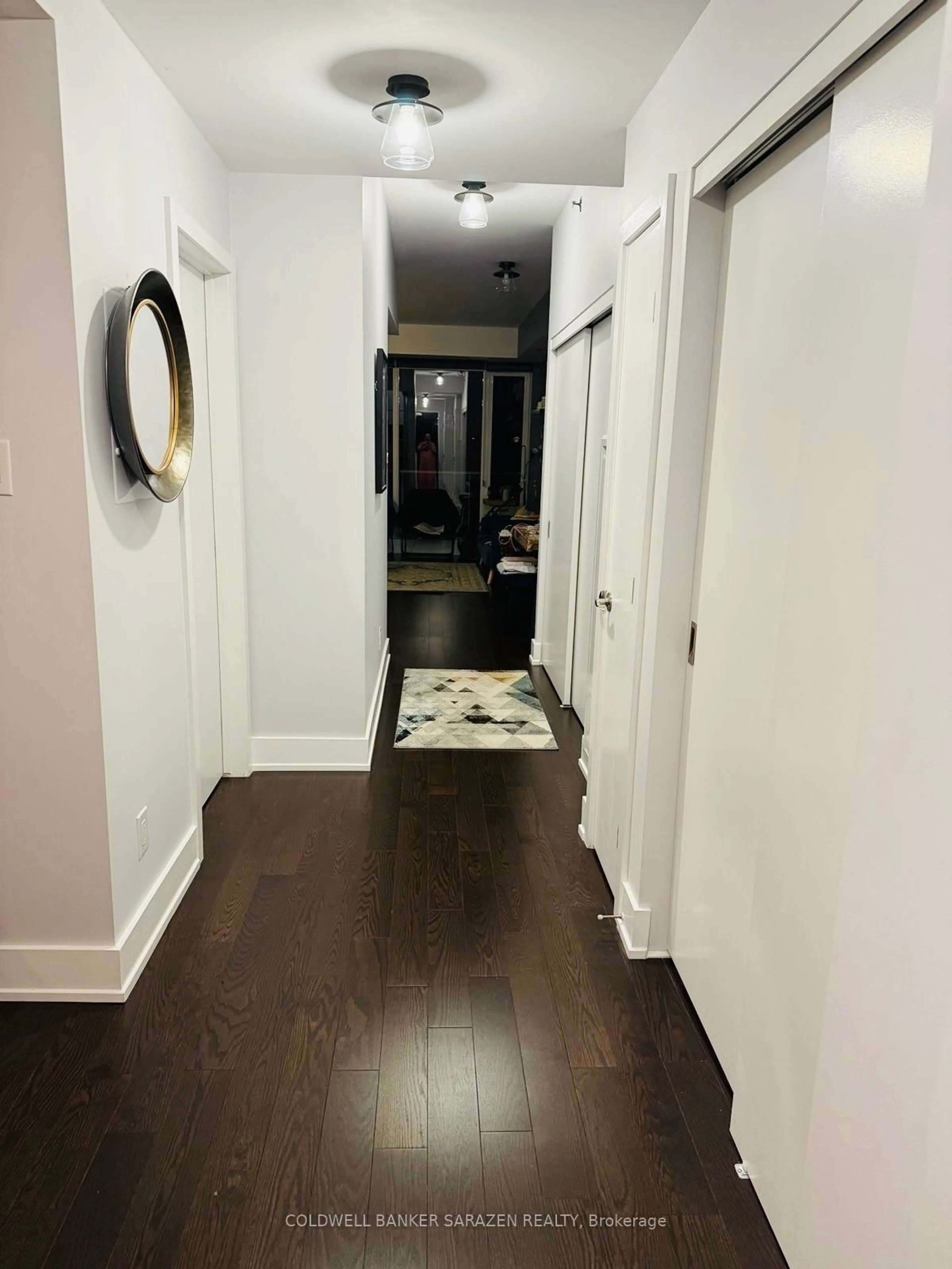 Indoor entryway for 98 Richmond Rd #804, Ottawa Ontario K1Z 0B2