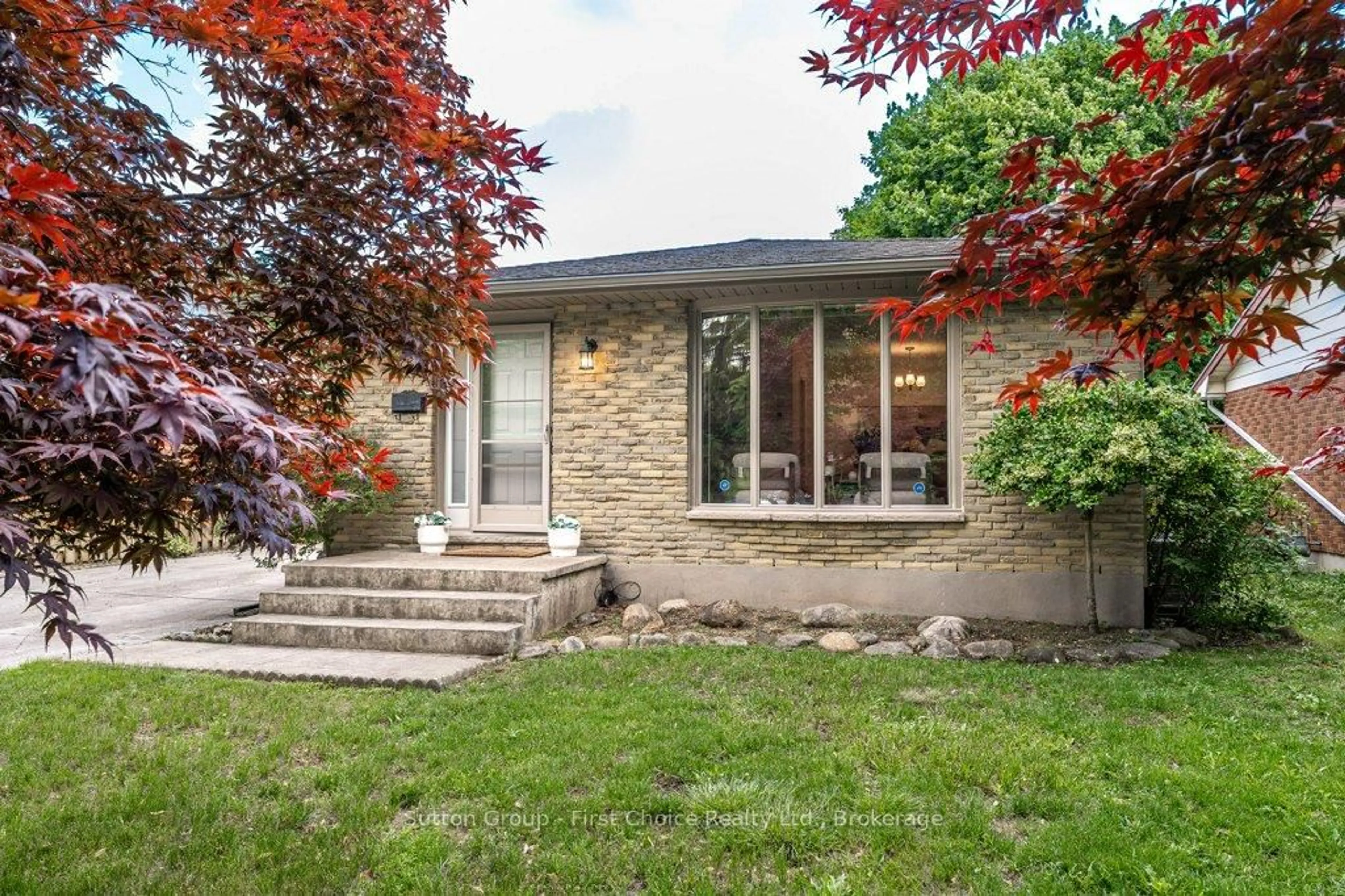 Home with brick exterior material, street for 488 Castlegrove Blvd, London North Ontario N6G 1K8
