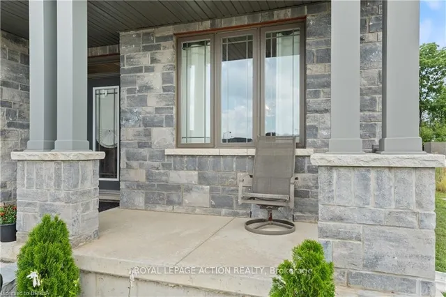 8 Lorne Card Dr, Brant 4