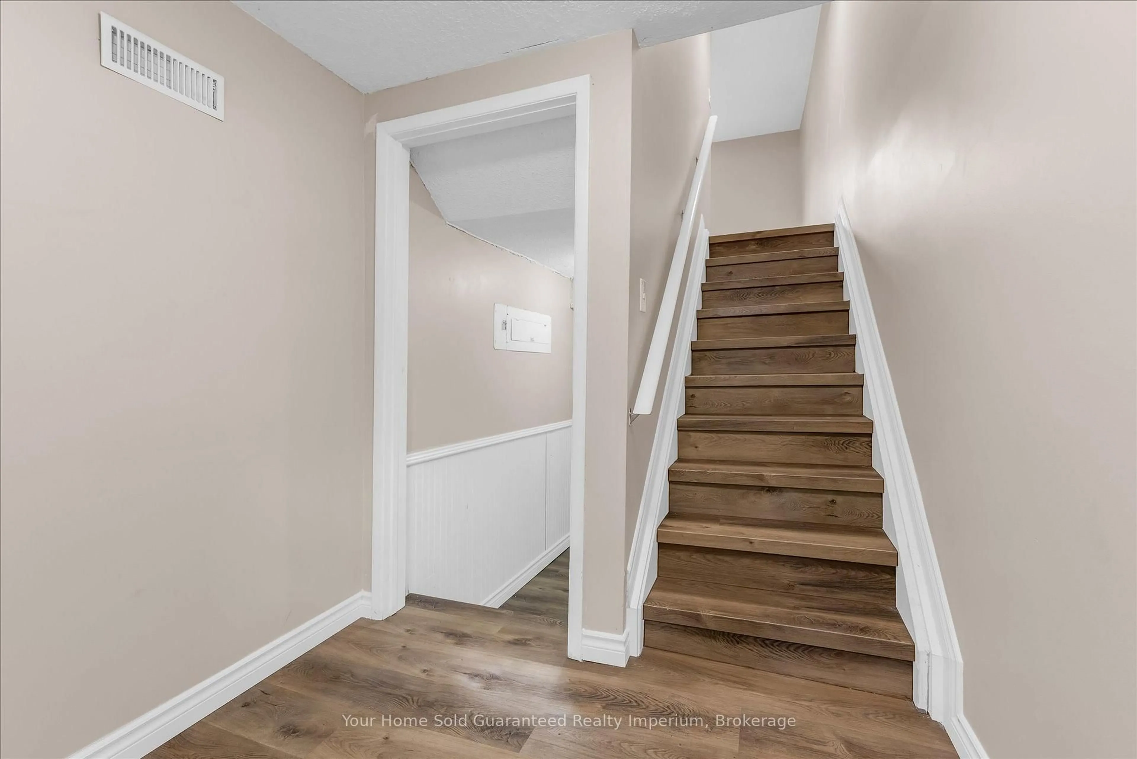 Unknown for 125 Bonaventure Dr #44, Hamilton Ontario L9C 5Y9