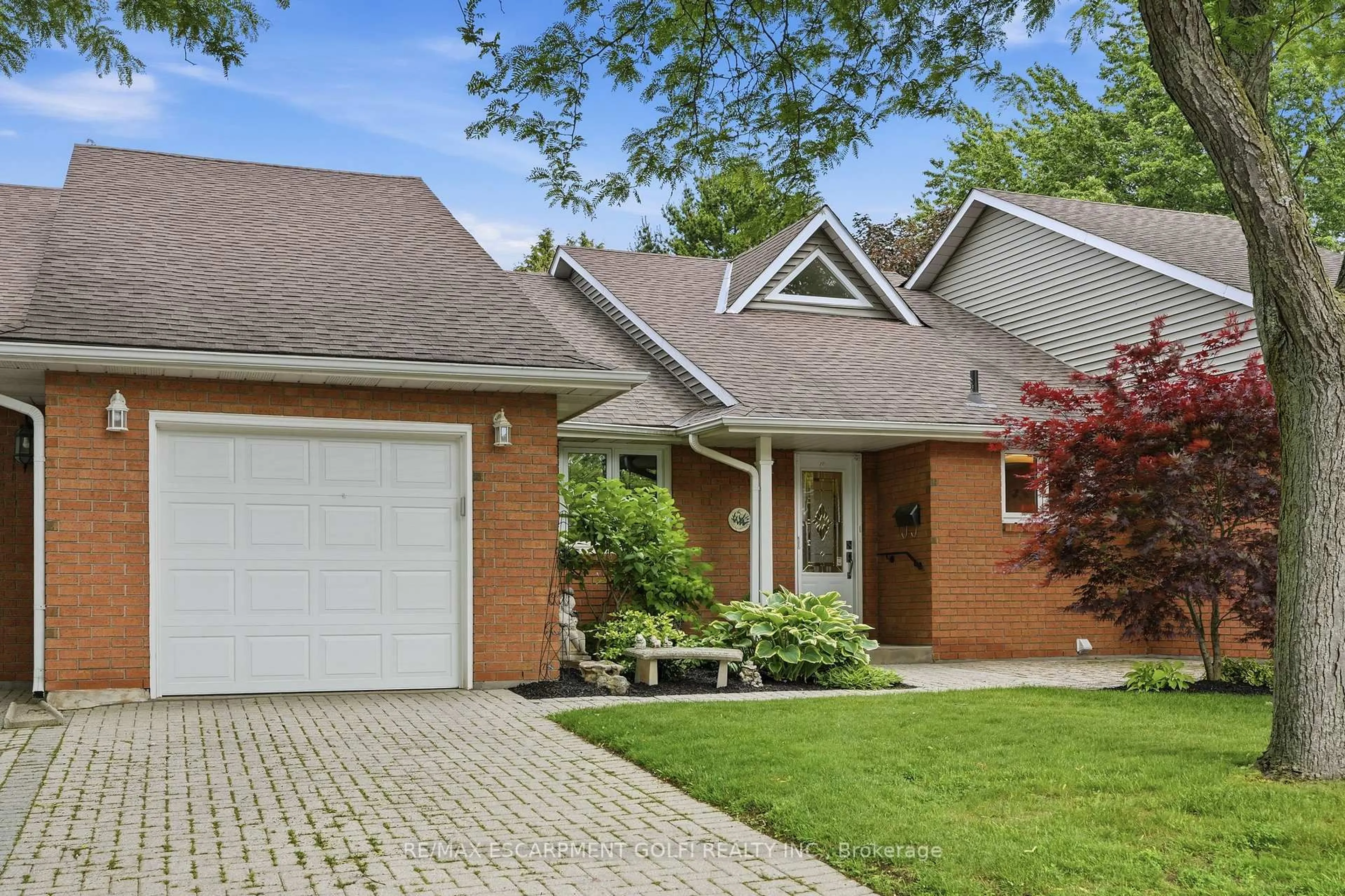 Home with brick exterior material, street for 375 Book Rd #7, Grimsby Ontario L3M 2M8