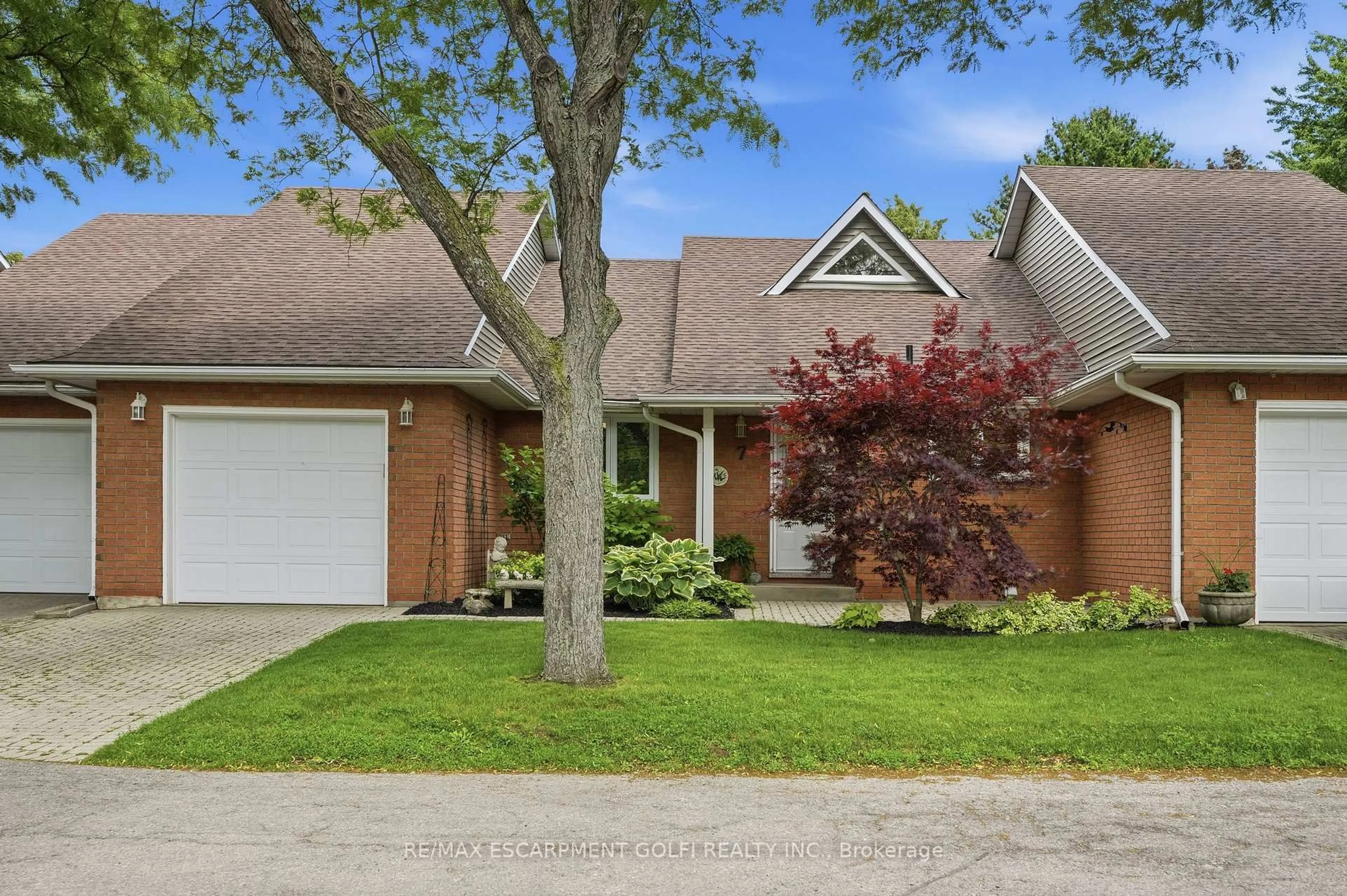 Home with brick exterior material, street for 375 Book Rd #7, Grimsby Ontario L3M 2M8